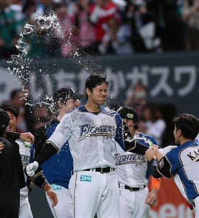 大谷が決めた！黒田と名勝負＆サヨナラ打 札幌で日本ハム逆襲1勝（1/4
