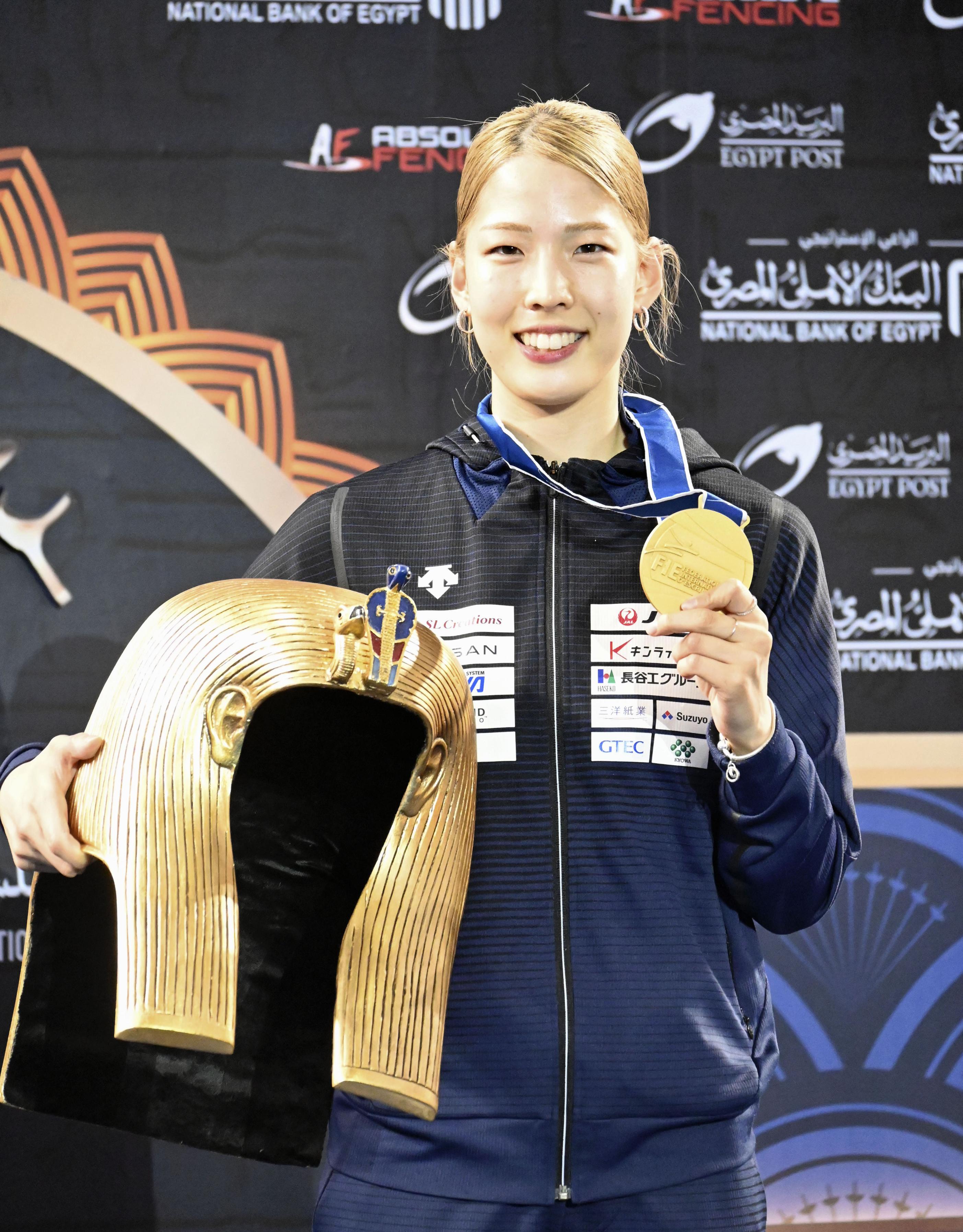 女子サーブルで江村美咲が金 世界選手権、日本勢で初