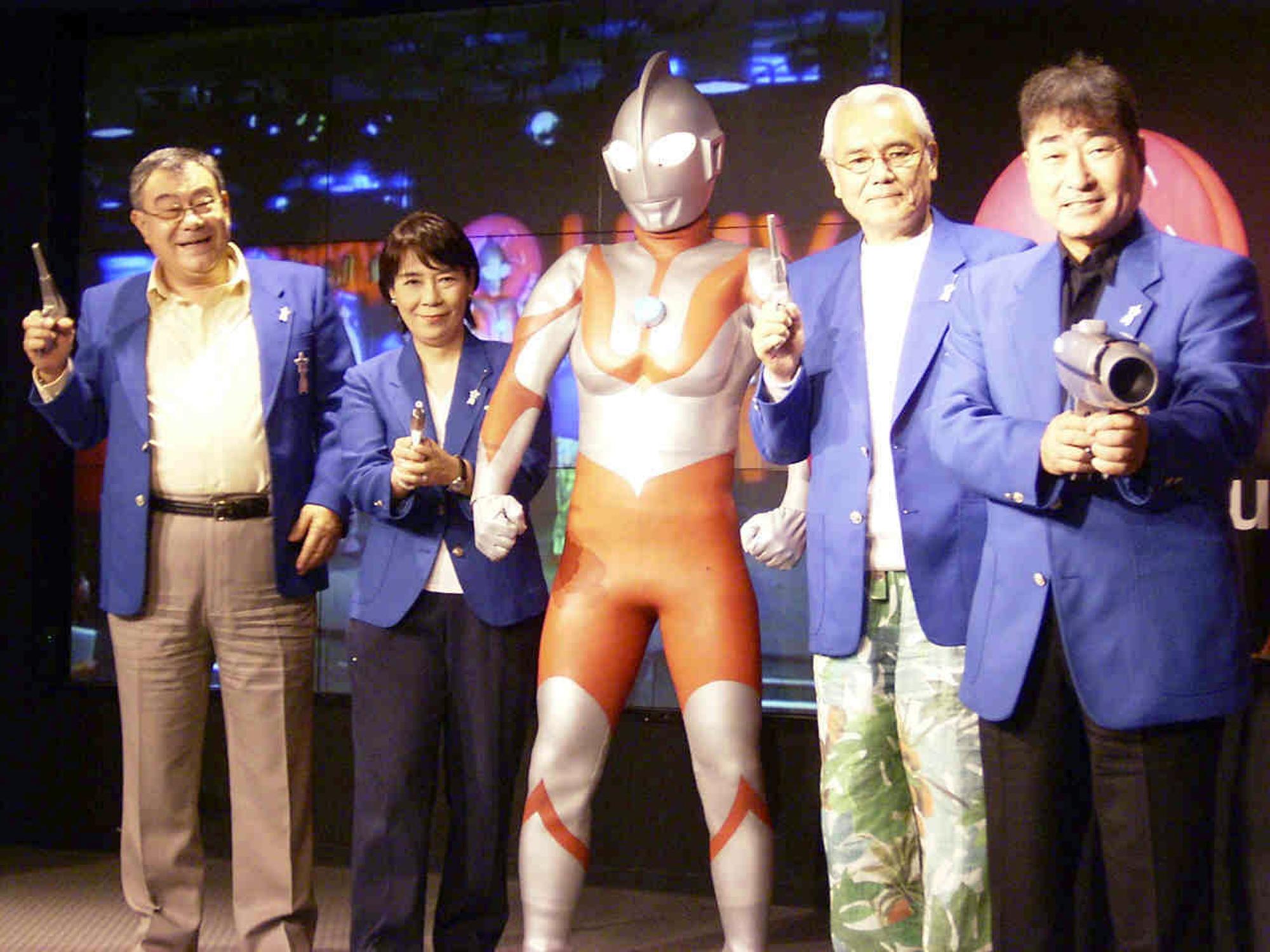 ウルトラマン科特隊のイデ隊員・二瓶正也さん死す、80歳 誤嚥性肺炎