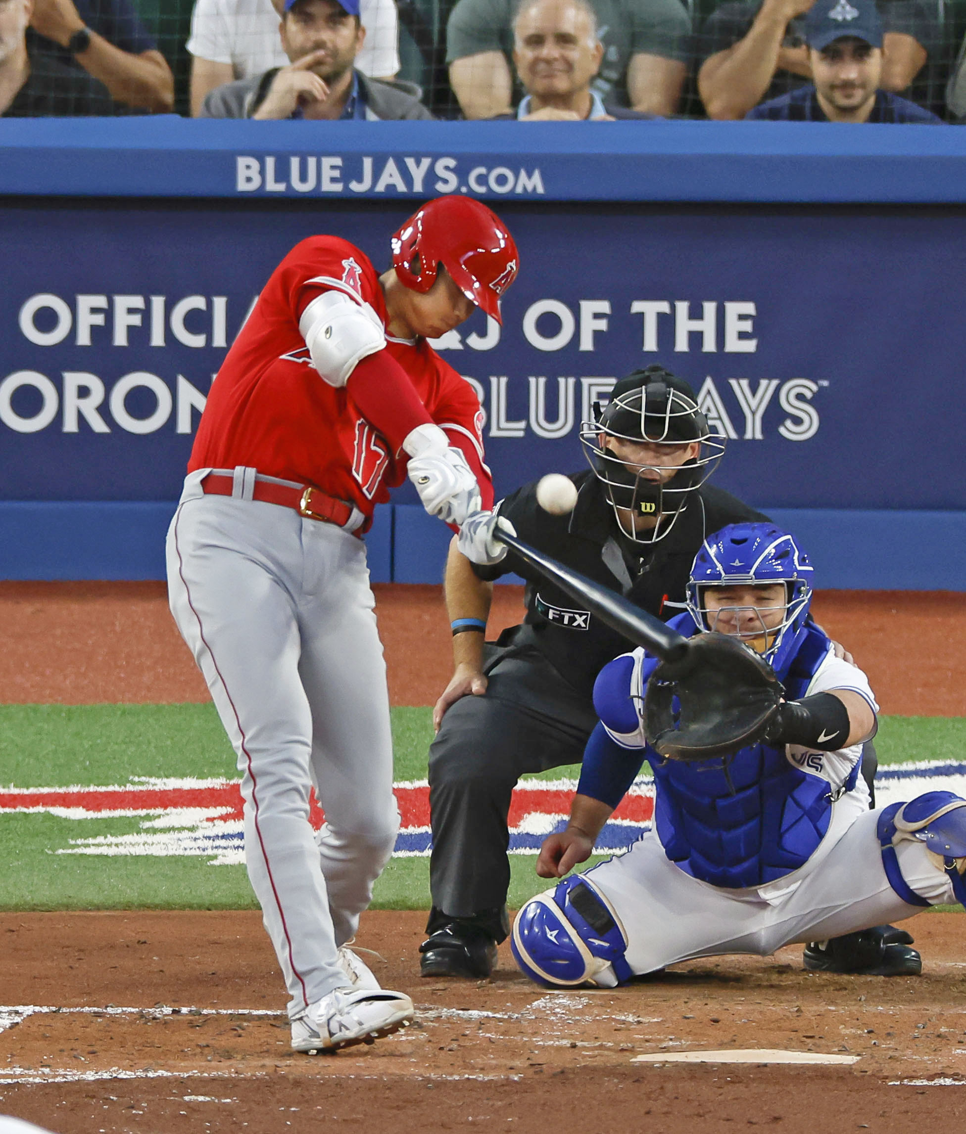 見えた！2年連続キング…エンゼルス大谷、今季6本目の三塁打 敵地