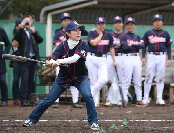 政治デスクノート 日本死ね で流行語大賞を受賞した民進 山尾志桜里氏 どうせ表彰するなら ガソリーヌ疑惑 で末永く顕彰を 1 3ページ 産経ニュース