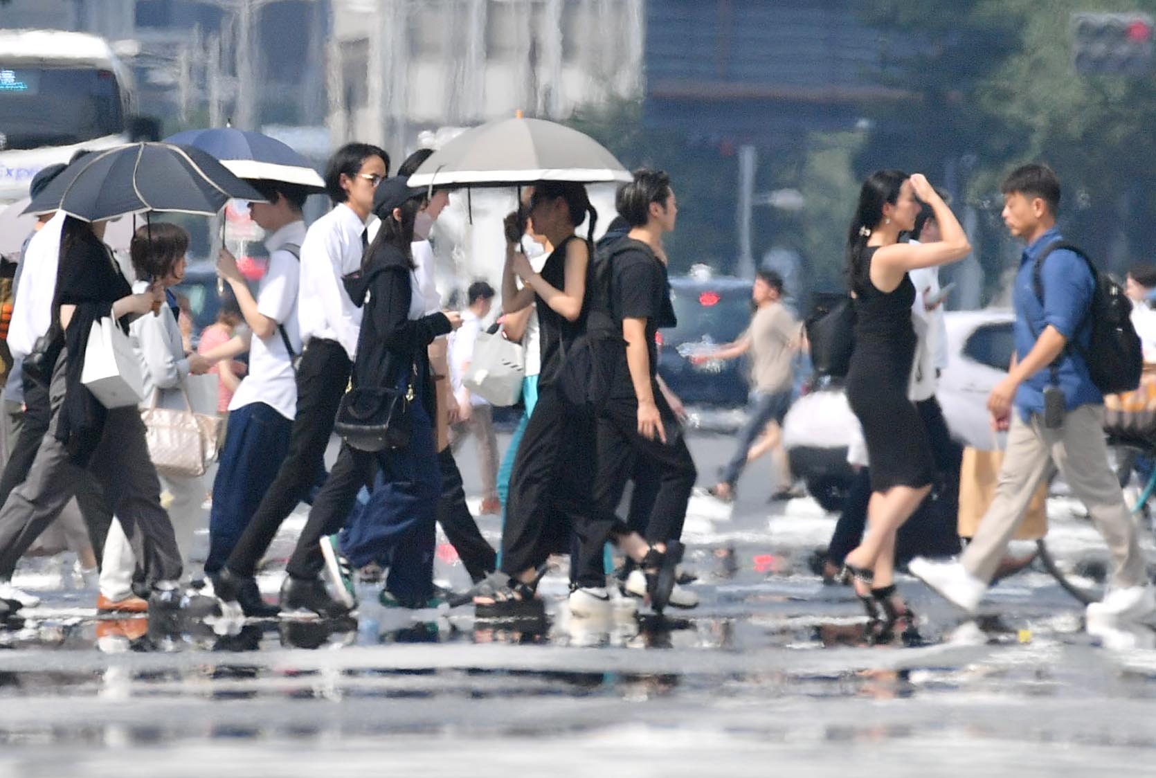 東海と関東甲信が梅雨明け ほぼ平年並み 暑さ本格化 - 産経ニュース