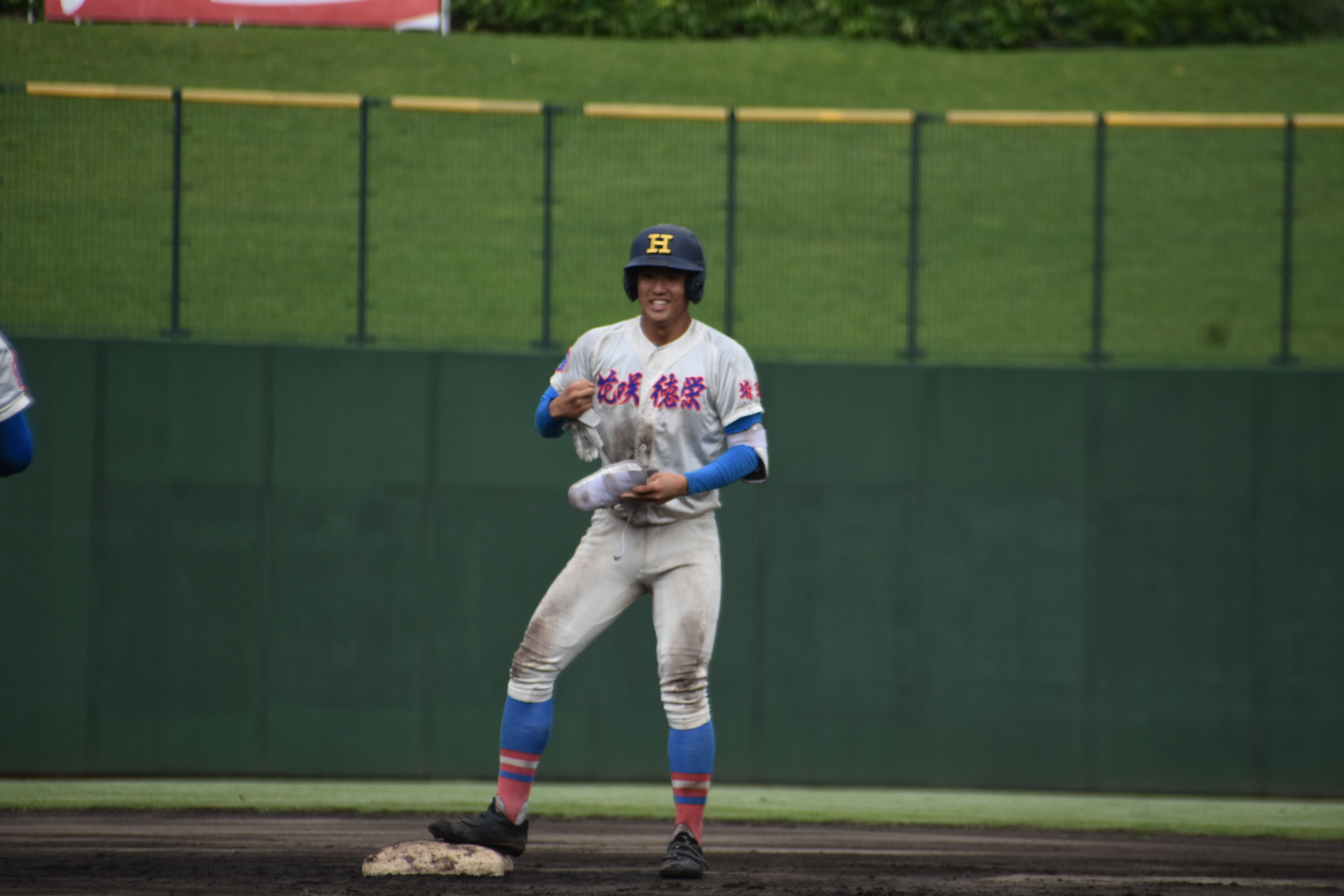 花咲徳栄 花咲徳栄・新潟産大付＞ 2回1死三塁、横山の中犠飛で生還した