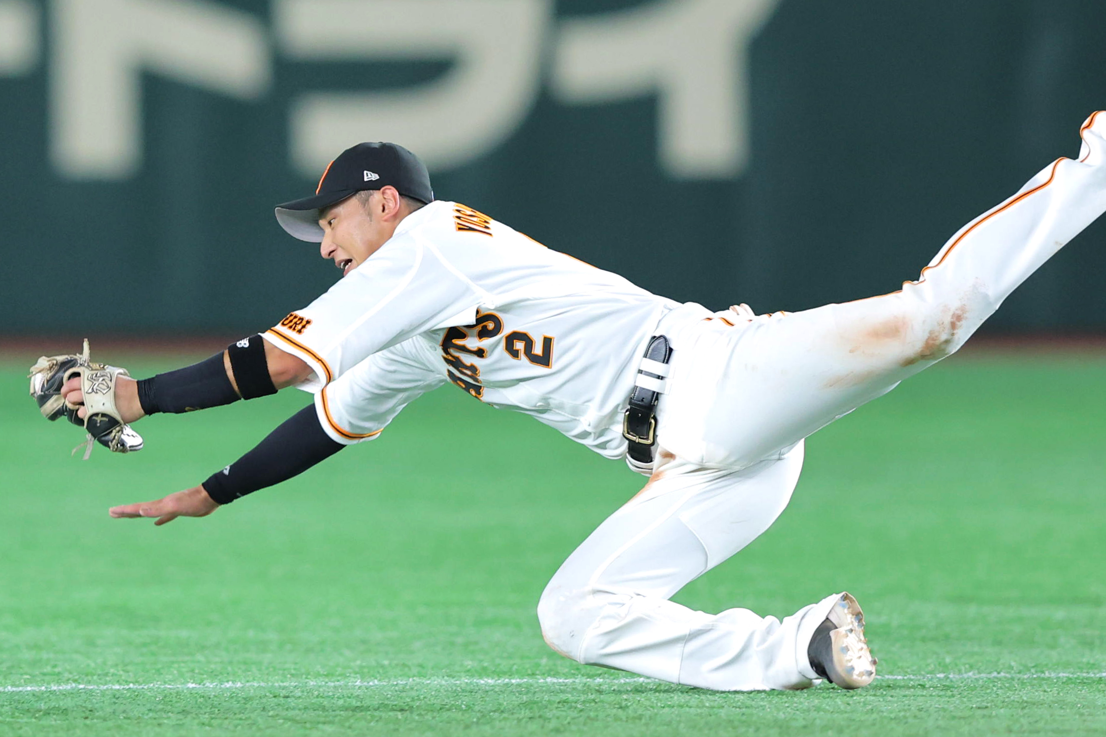 吉川尚輝　福島　ジャイアンツ　ガチャ　SR 吉川尚輝 福島 ジャイアンツ ガチャ SR - メルカリ