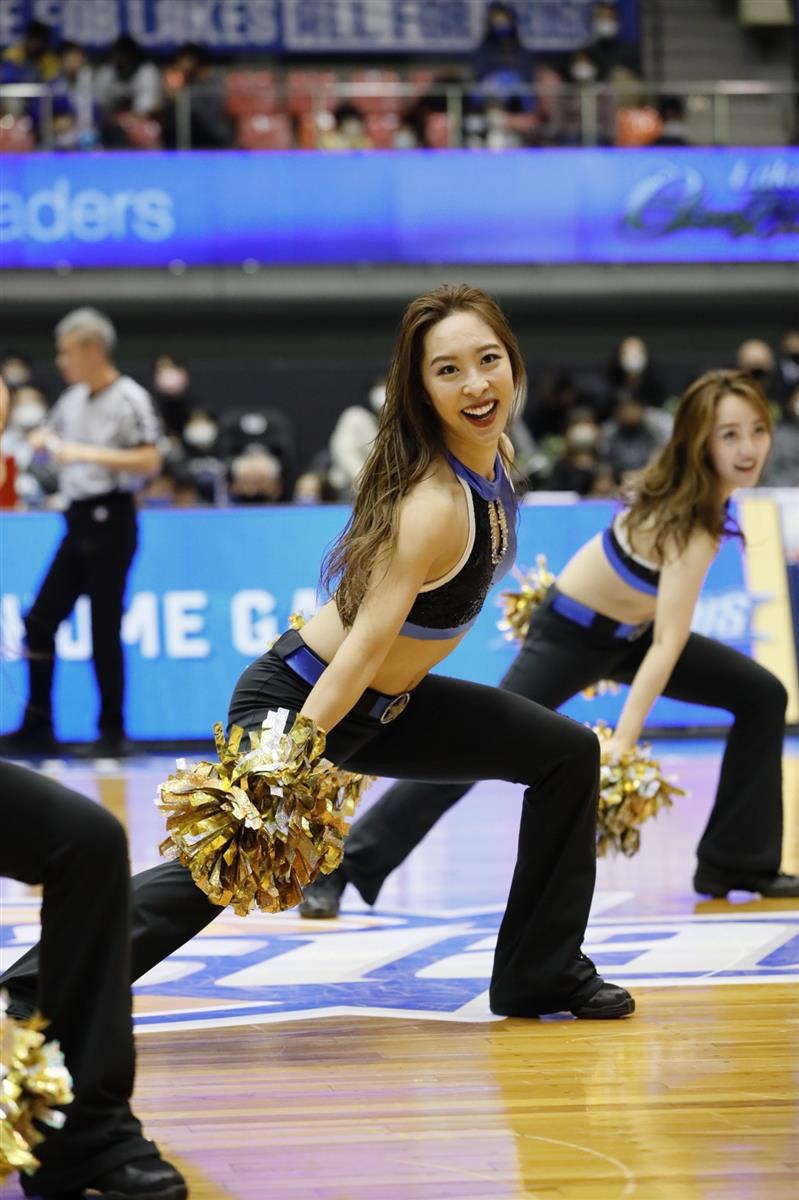 滋賀レイクスターズの大西真菜美さんがNFLチアリーダーを目指し