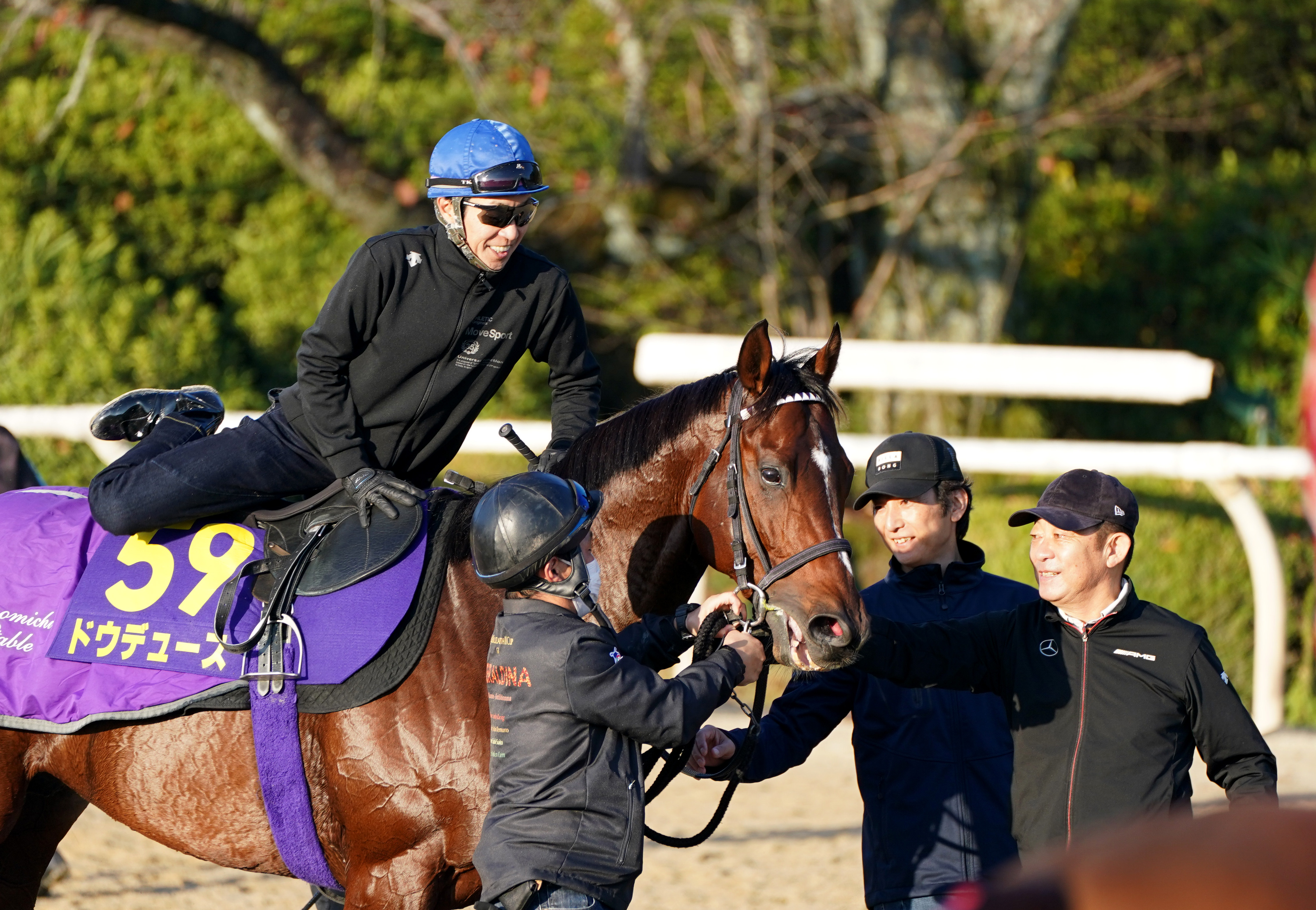 ら*あ様 友道康夫調教師　競馬ブルゾン　厩舎　Sサイズ　激レア ジャパンC われかく戦う】ドウデュース・友道康夫調教師「日本での真剣