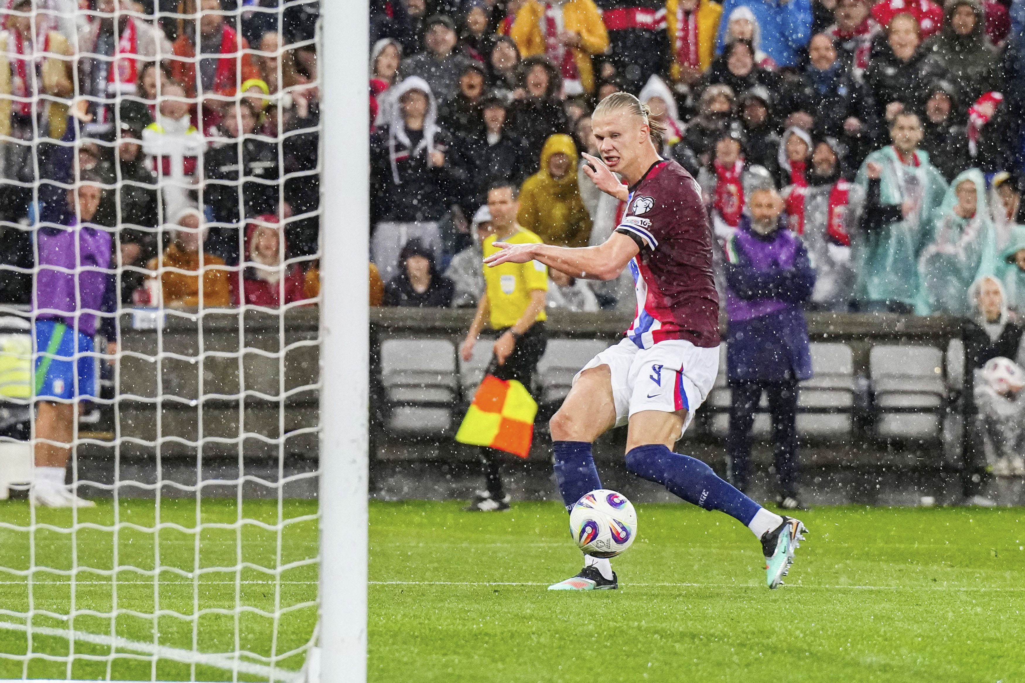 実支給イタリア代表マルコ・ヴェッラッティカタールWC 欧州予選対北