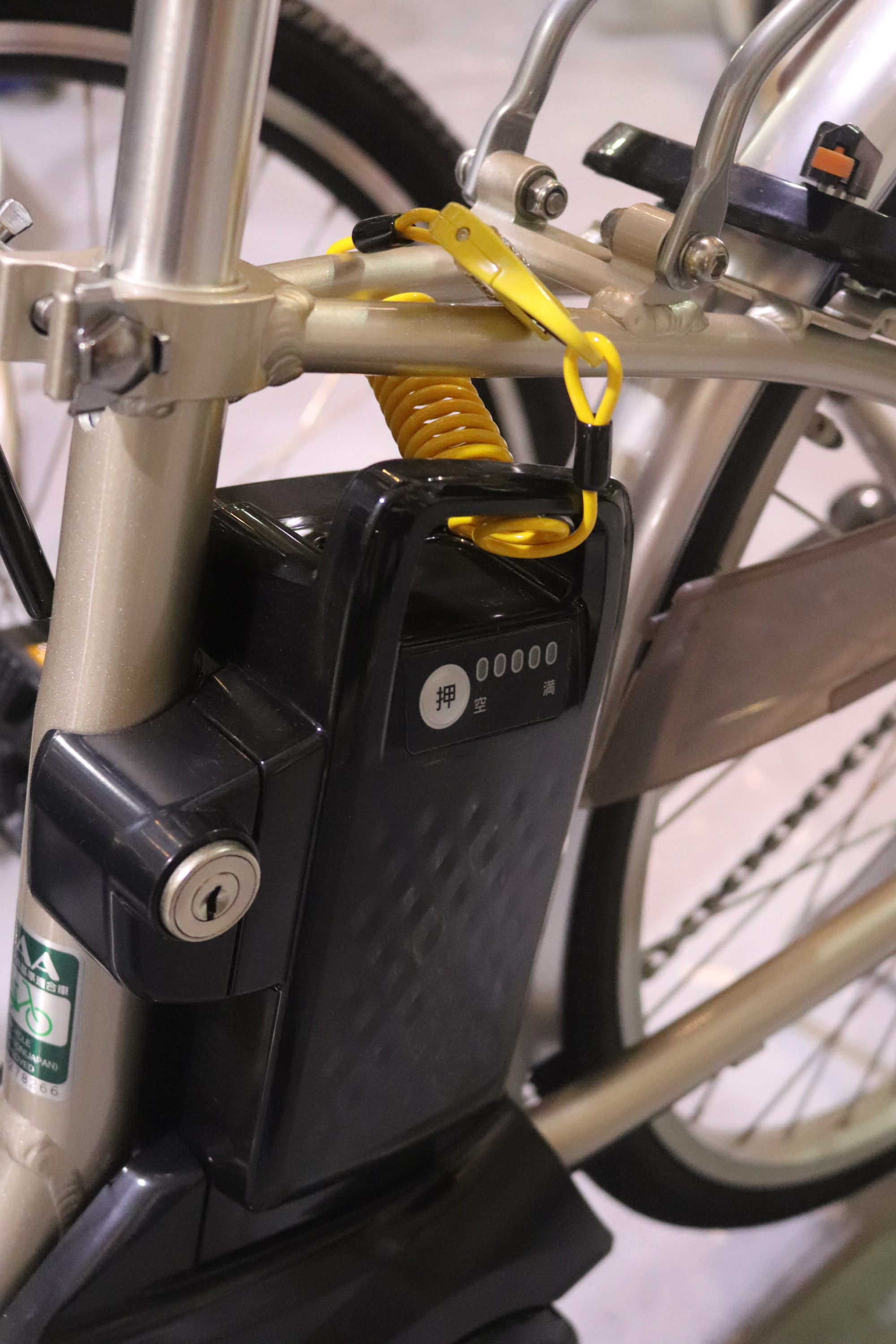 盗難が多発する電動自転車バッテリーの守り方 - 産経ニュース
