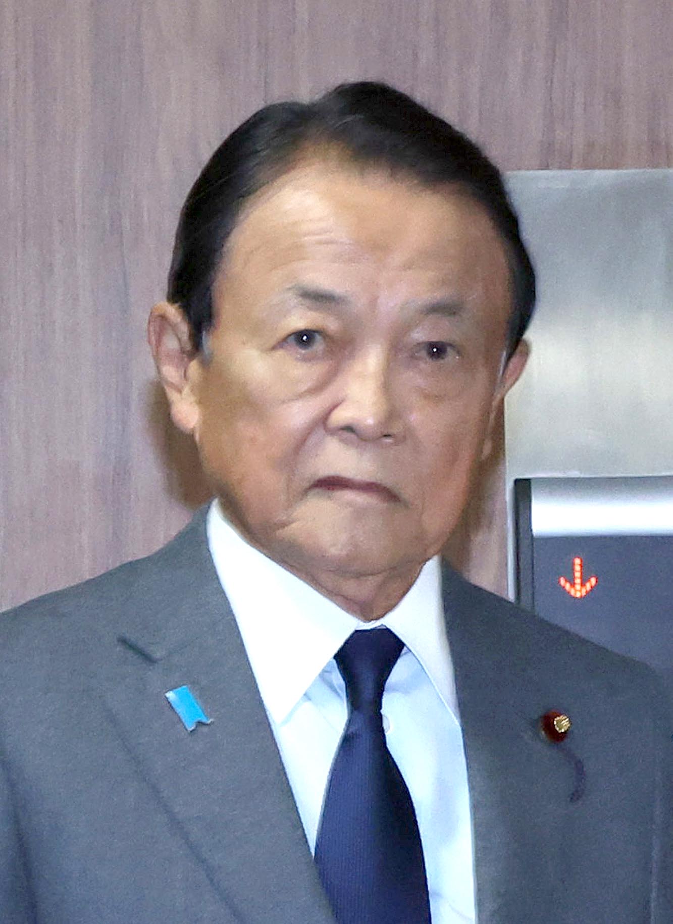 麻生発言報道のダブルスタンダード 新聞に喝！ ブロガー・藤原かずえ - 産経ニュース