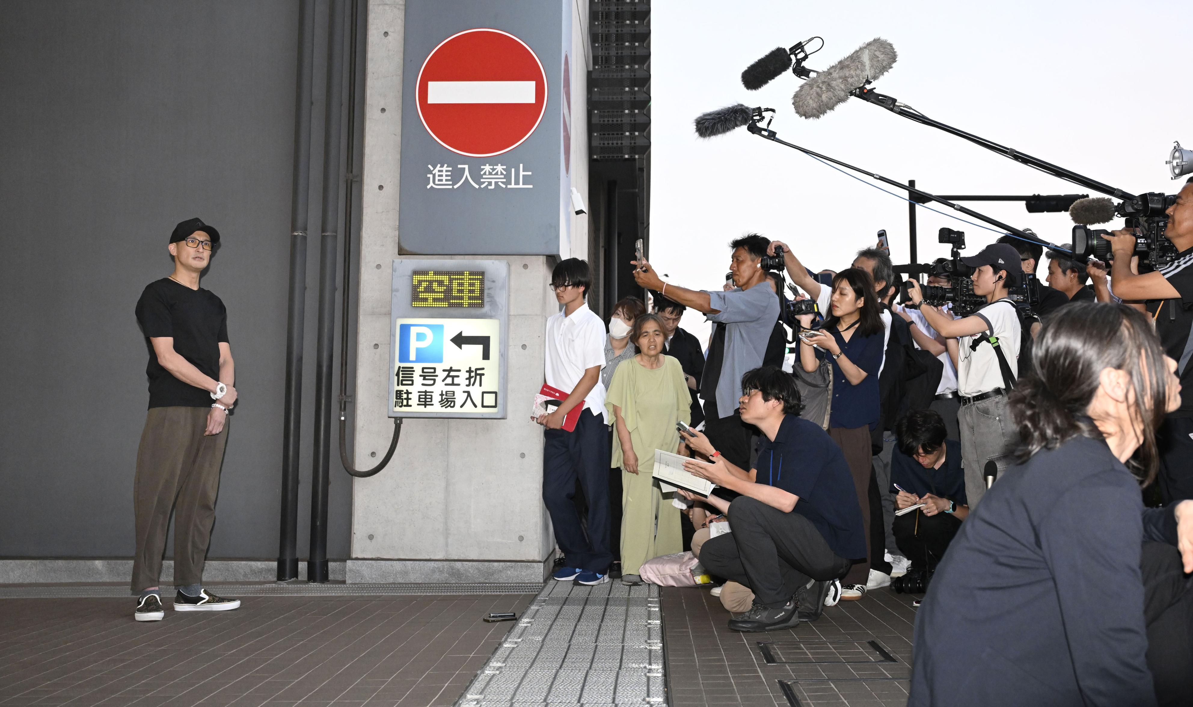 TOKIO解散の松岡昌宏、逆風で拍手浴びた「男気会見」の危機管理術（3/3