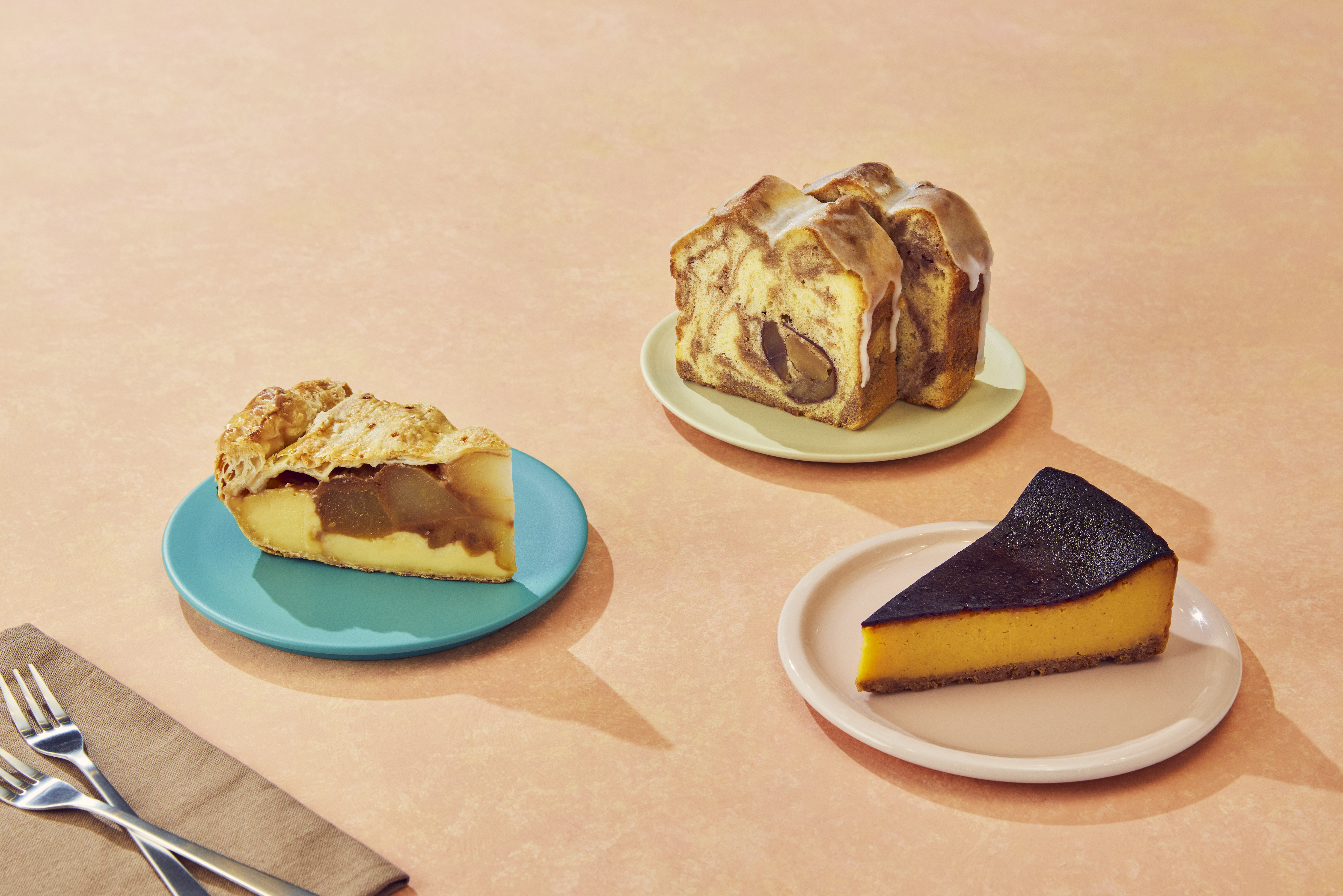 スタバ、秋のフード第2弾販売開始 旬の味覚のほっこりスイーツ3種 - イザ！