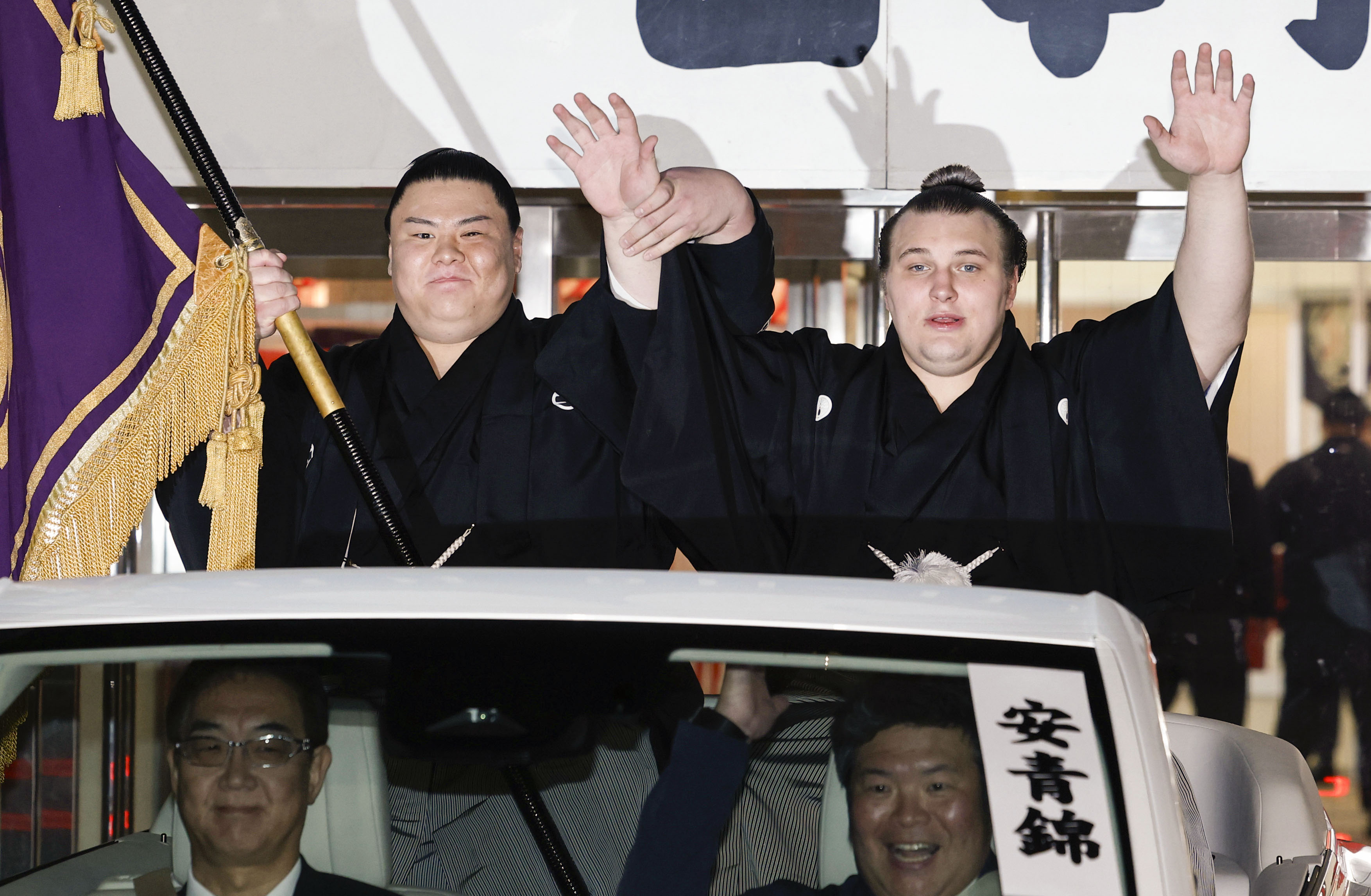 甘口辛口】関脇安青錦の初優勝に大横綱千代の富士が一気に横綱に駆け