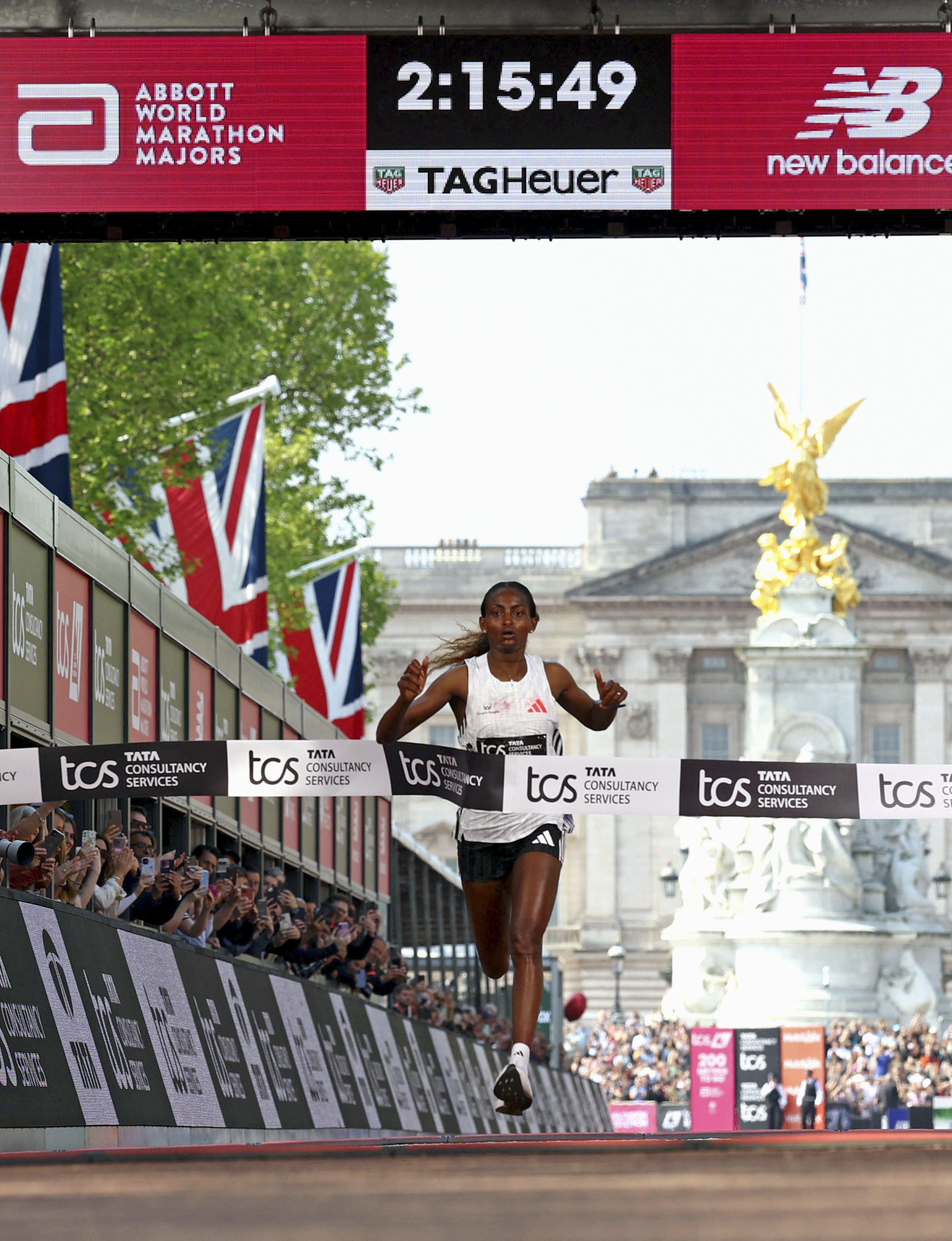 2019ロンドンマラソン ファーラー選手モデルMサイズ 陸上＝ロンドン・マラソン、アセファが女子単独で世界新 | ロイター