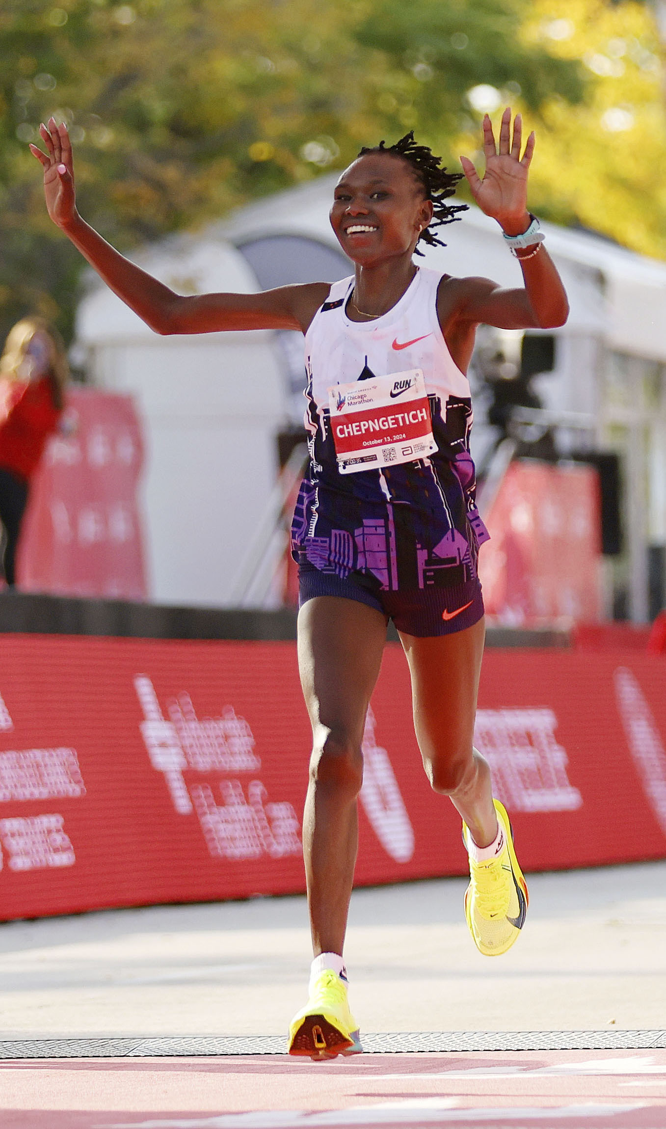 【新品タグ付】NIKE シカゴマラソン2025 FINISHER 長袖 XS 新品タグ付】NIKE シカゴマラソン2025 FINISHER 長袖 XS