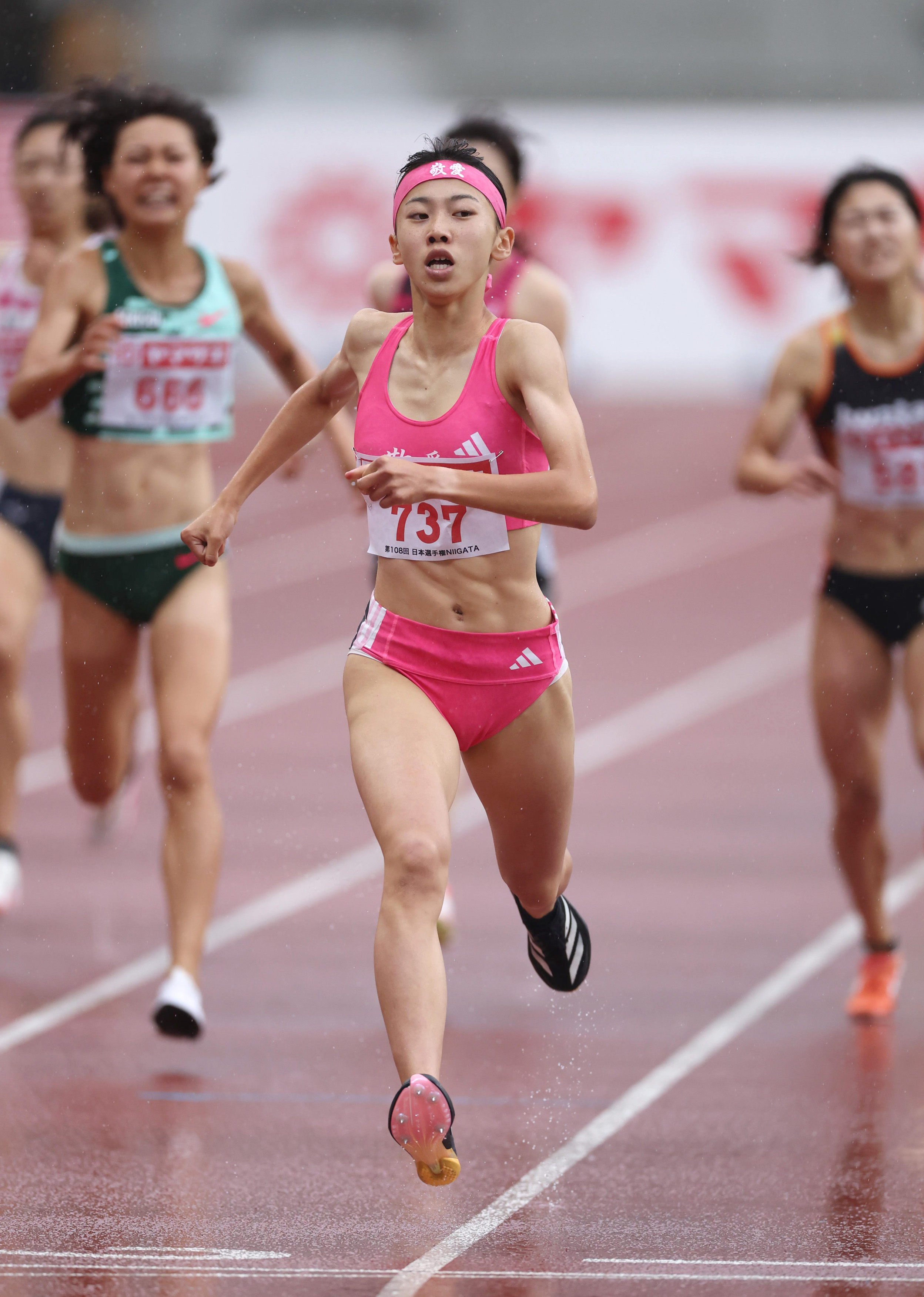 17歳・久保凜、女子800メートルで「必ず参加標準突破」 世界トップに