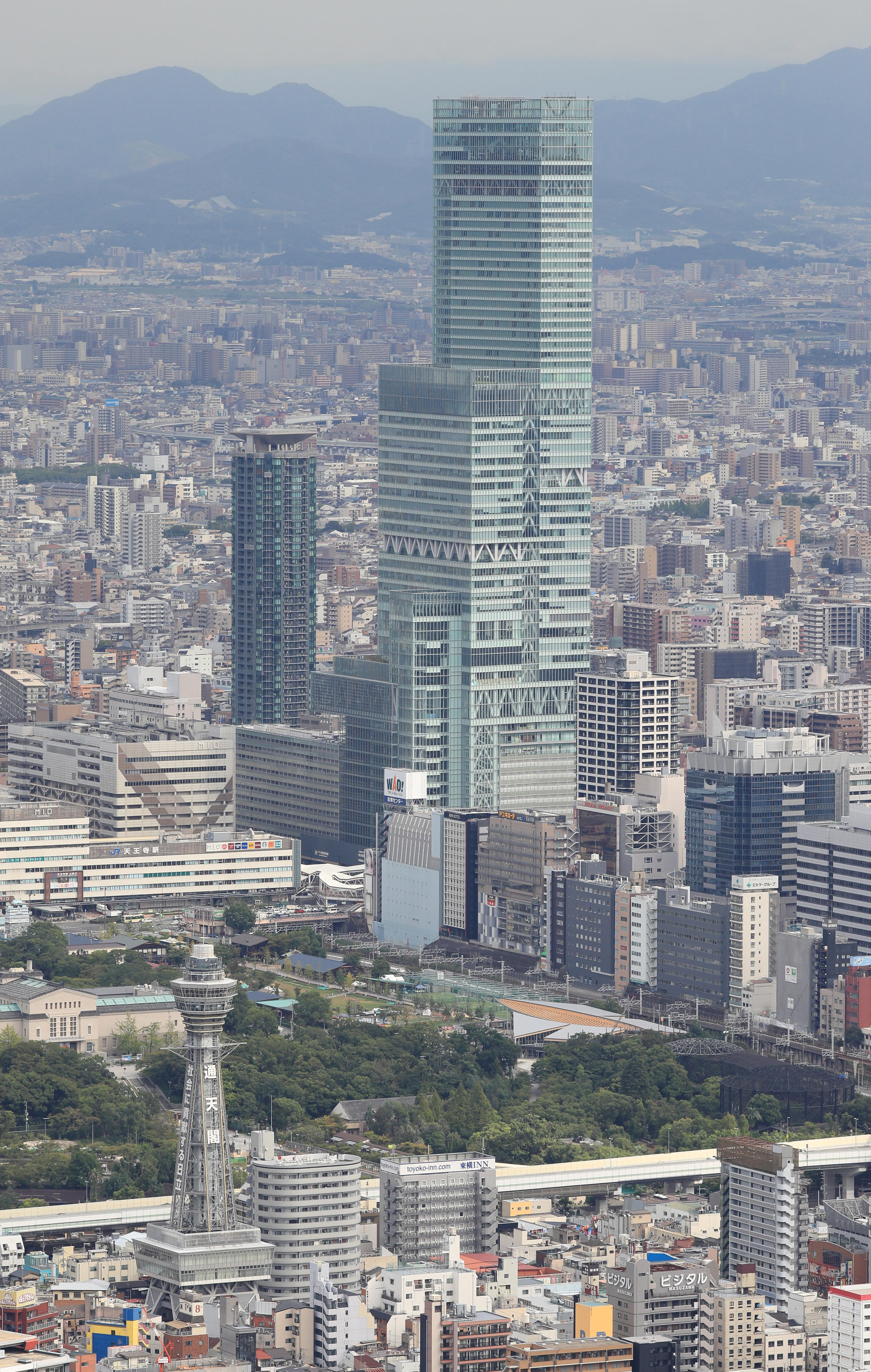 あべの ハルカス 高 さ