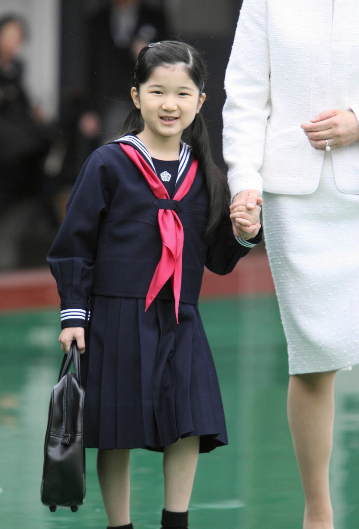 愛子 さま 幼少 期
