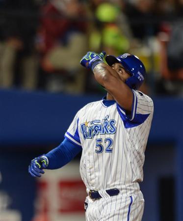 DeNA・バルディリス5打点！一回に1号満塁弾「この調子で