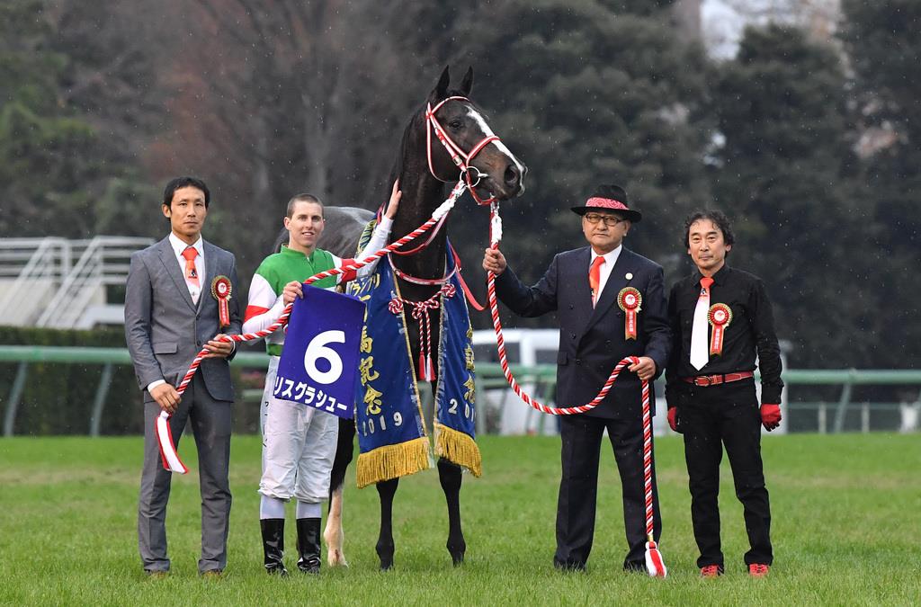 価格相談歓迎リスグラシュー 年度代表馬 記念ブルゾン