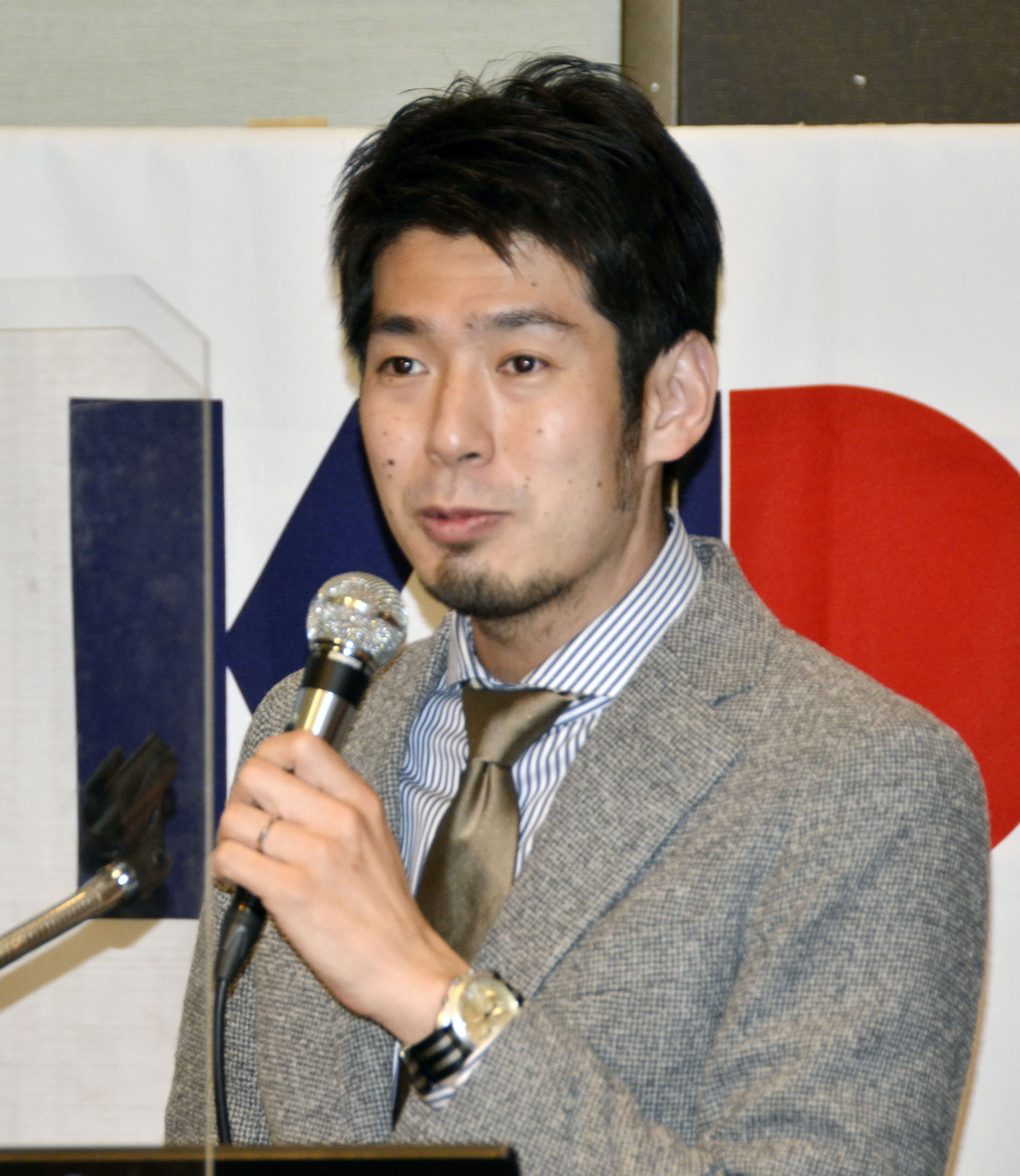 憲法制定と変動の法理 菅野喜八郎教授還暦記念  /木鐸社/菅野喜八郎（単行本） 憲法制定と変動の法理 菅野喜八郎教授還歴記念 通販｜セブン
