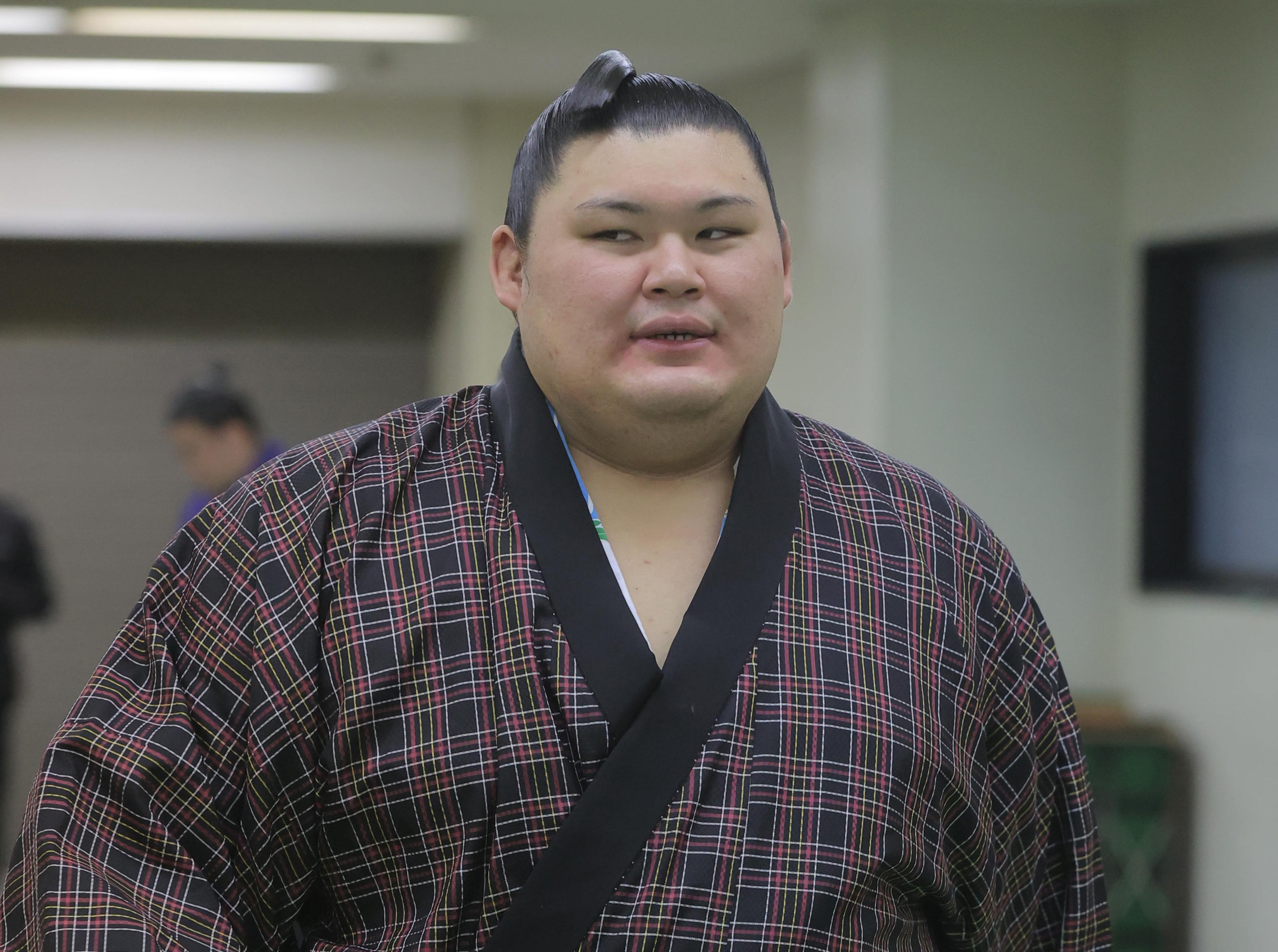 横綱大の里は初めて初日から休場 二所ノ関親方「耐えて乗り越えていく