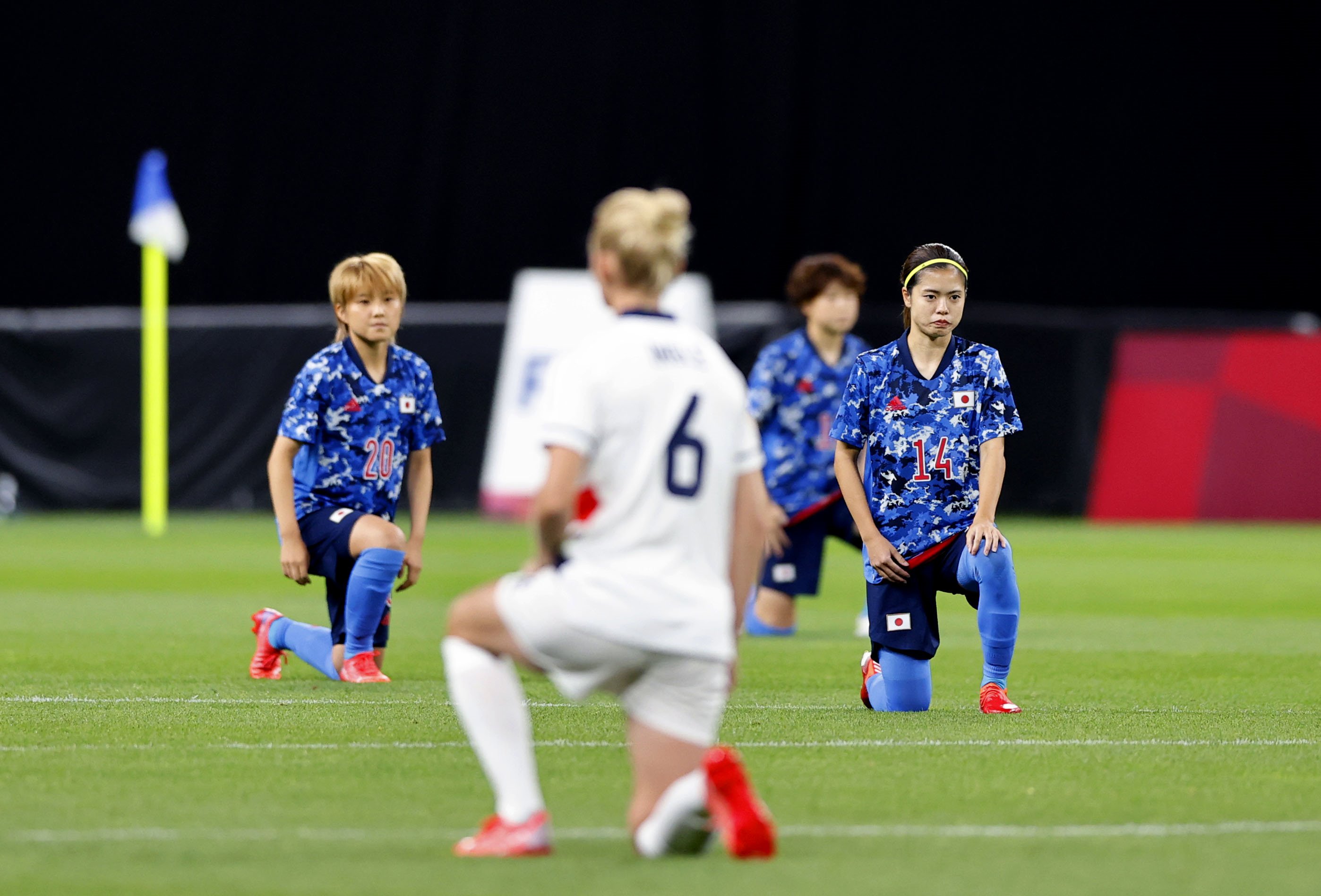 日本と英国 試合前に膝つきジェスチャー 主将の熊谷 差別考えるきっかけに サッカー女子 サンスポ