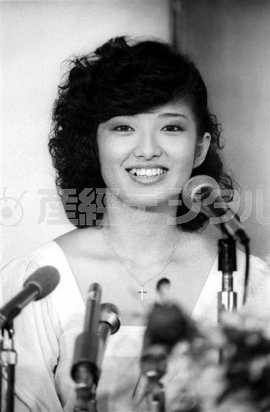 山上直子の誘惑する京都 美人姉妹と京都の桜 山口百恵 吉永小百合 松坂慶子 池上季実子 岩下志麻 2 2ページ 産経ニュース