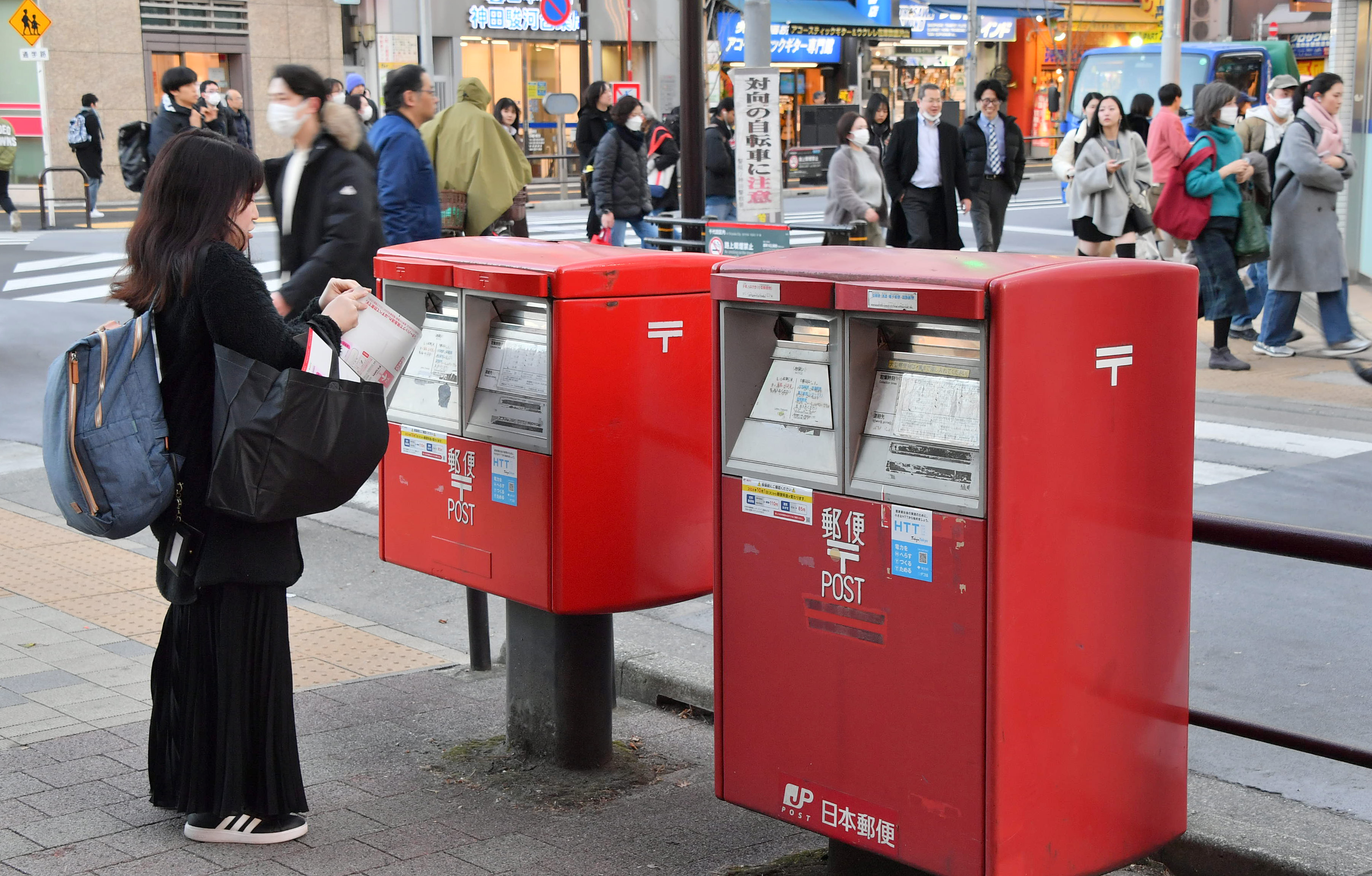 なんでポストが並んでいるの？ 日本郵便に聞いてみた… 路上感撮 - 産経 