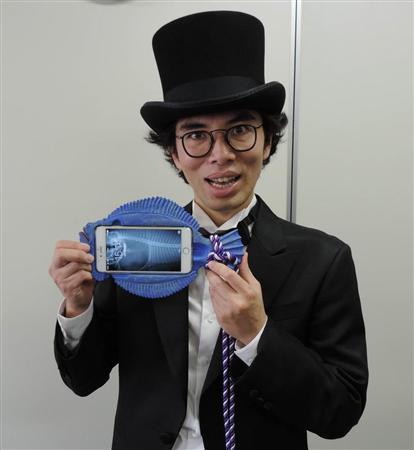 ラーメンズ片桐仁カレイなる粘土作品展！松本潤に「使って」 - サンスポ