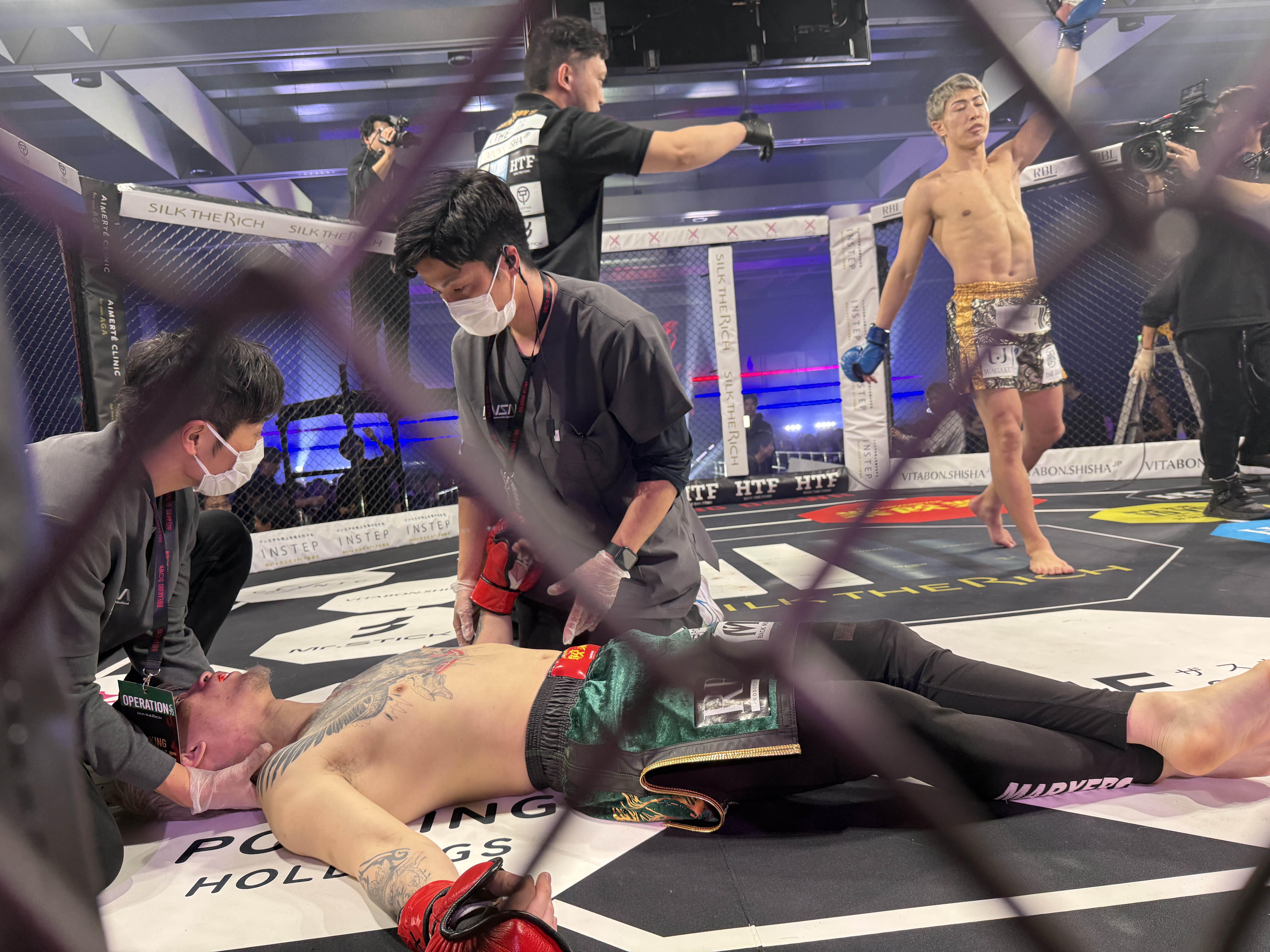 ブレイキングダウン15】MMA転向の冨澤大智が左ヒザで衝撃KO