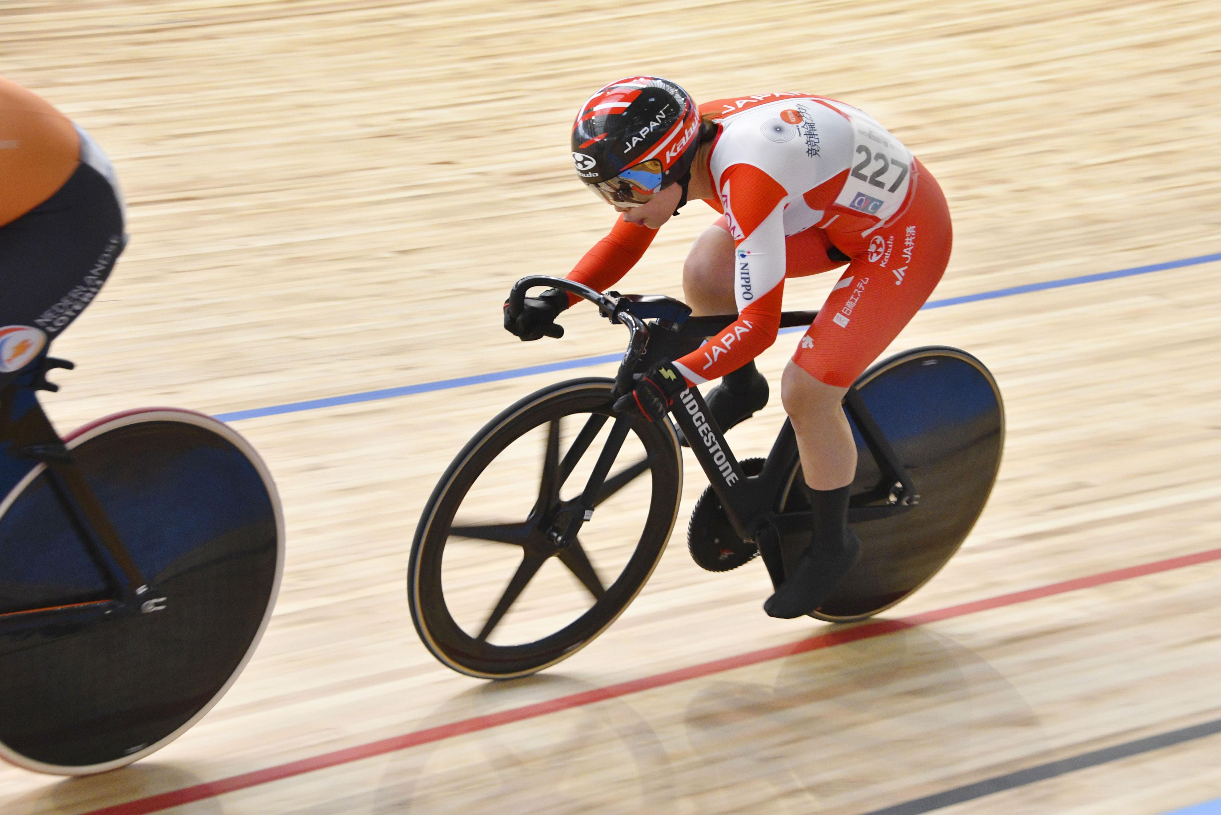 女子ケイリン佐藤が「銀」 世界自転車、日本勢で初 - 産経ニュース