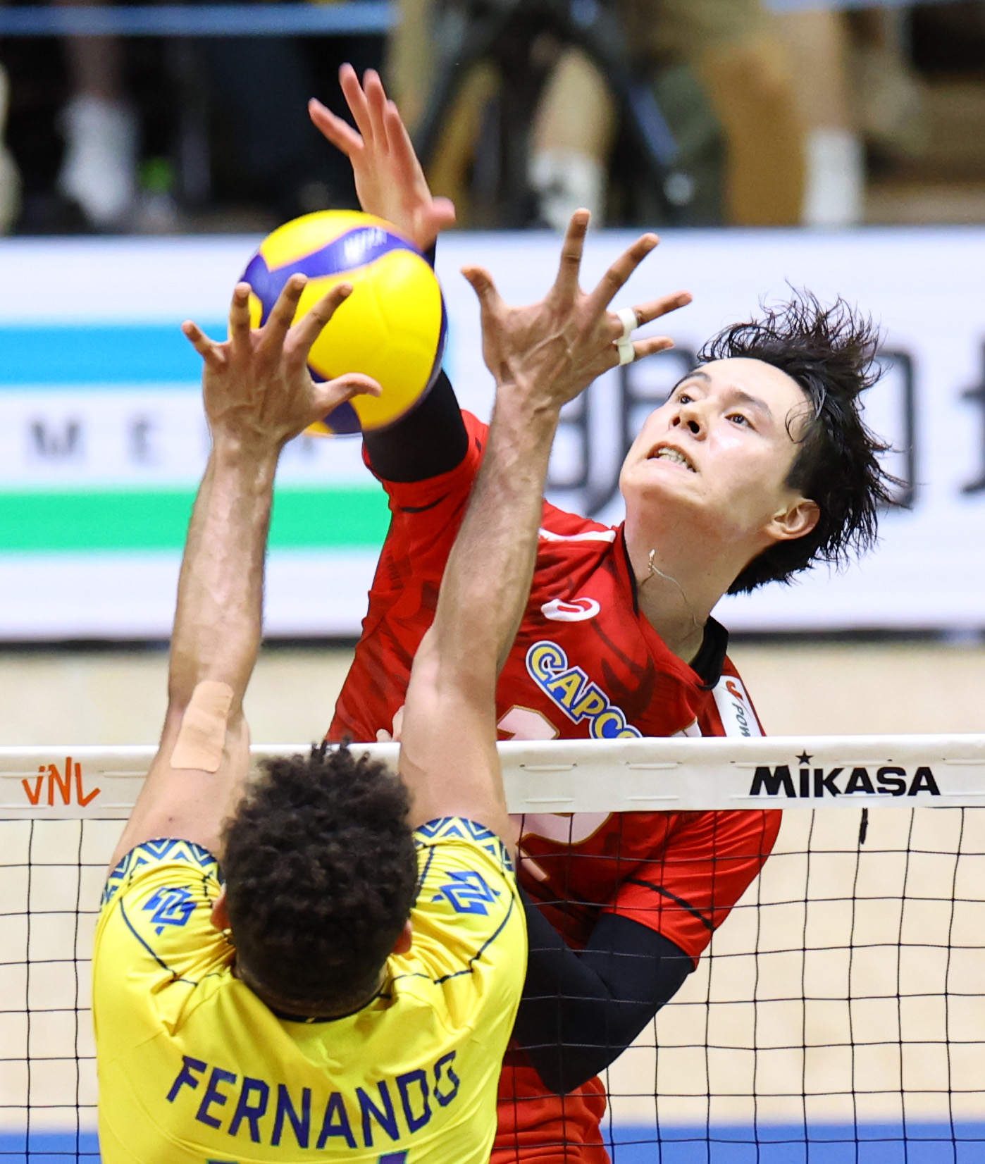 高橋藍、ブラジルにストレート負けも「負けを認めて強くなっていく