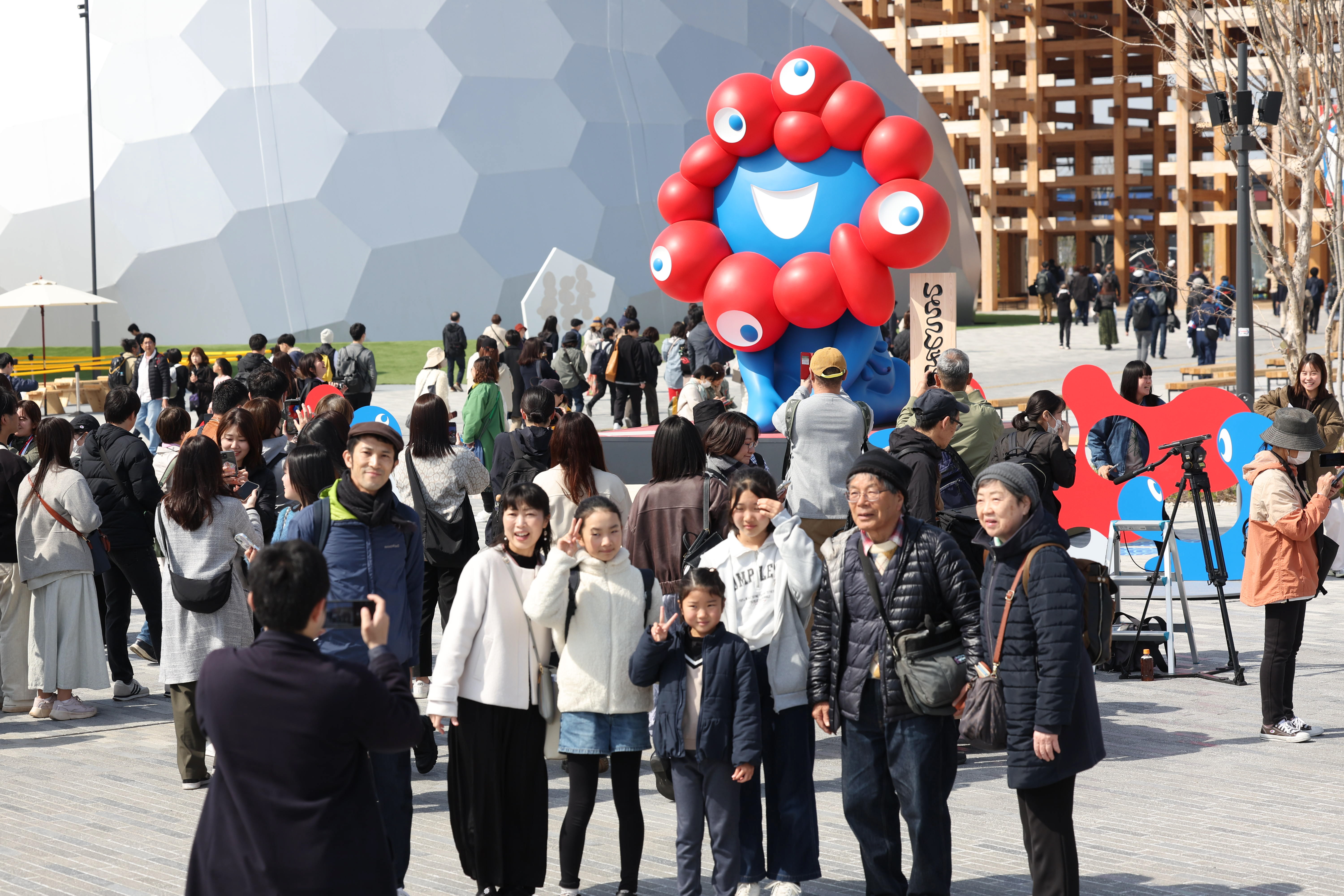 js 小学 ヌード 動画】一足早く万博を体験、無料招待の府民ら3万人 テストラン2日目始まる - 産経ニュース