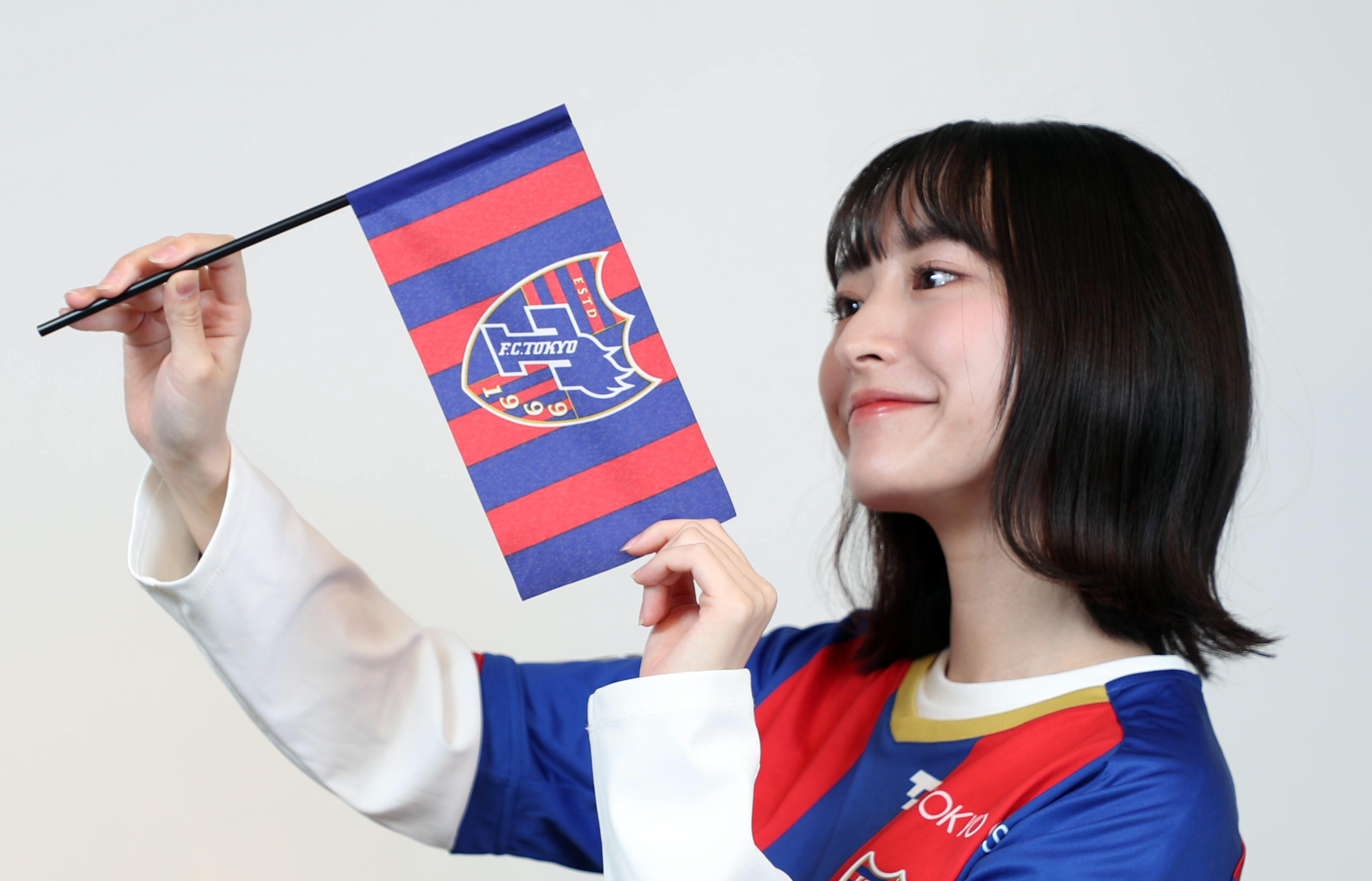 TOKYO MX サッカー番組　高崎かなみ　直筆サイン入りポスター Yahoo!オークション - サイン入り 高崎かなみ カレンダー ①