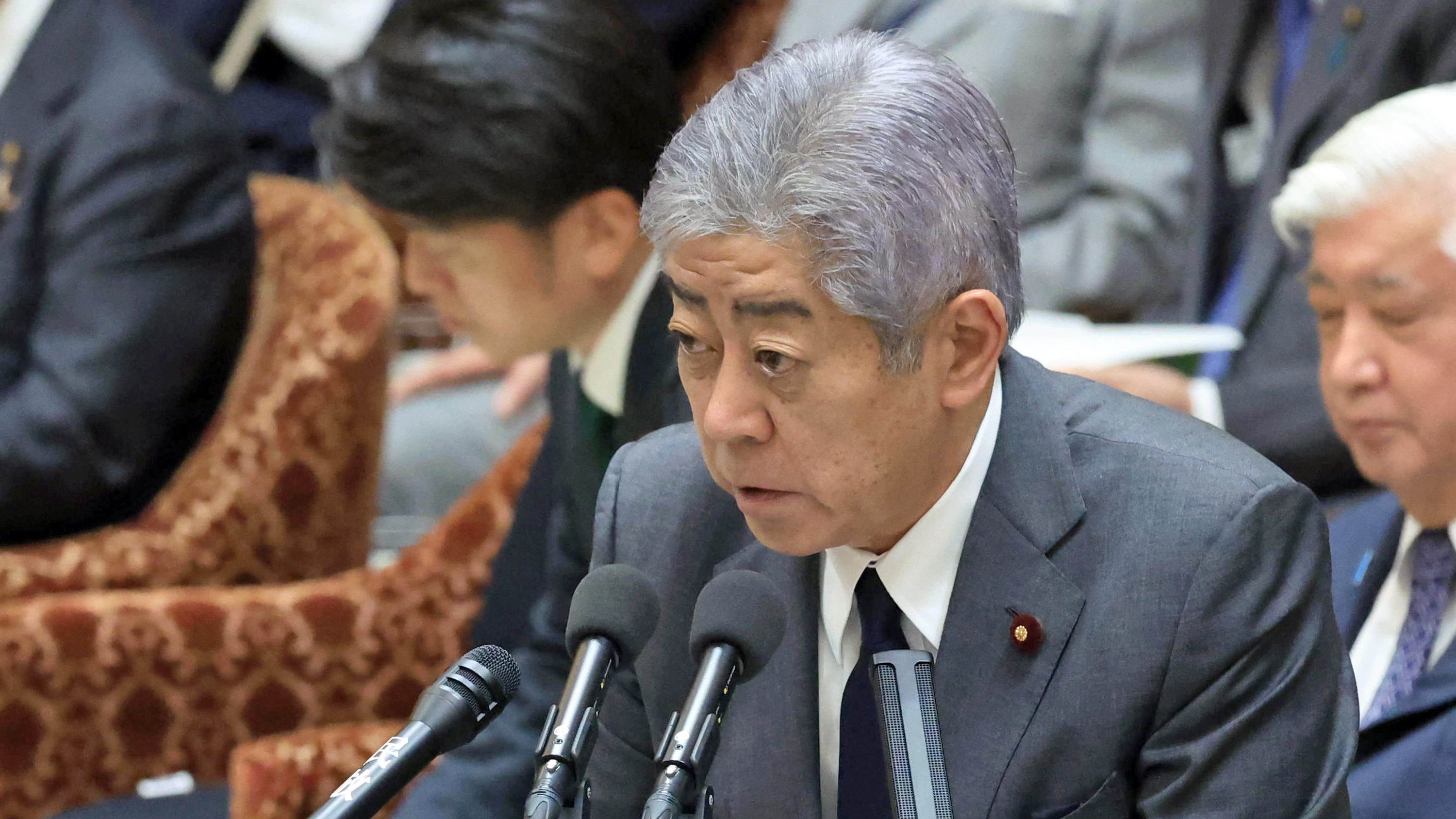 中国人向けビザ緩和巡り自民が遺憾の意を伝達 岩屋外相「指摘を重く