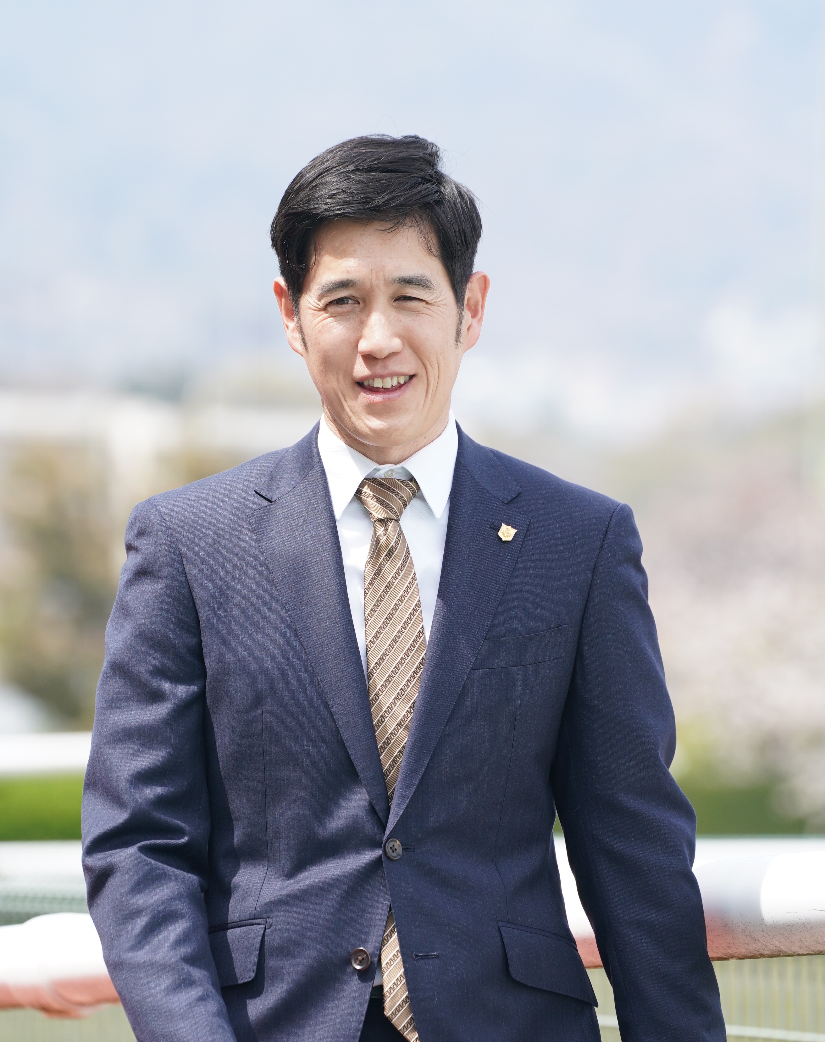 阪神5Rで斉藤崇調教師が降着の裁決を求める申し立てをするも棄却 最後