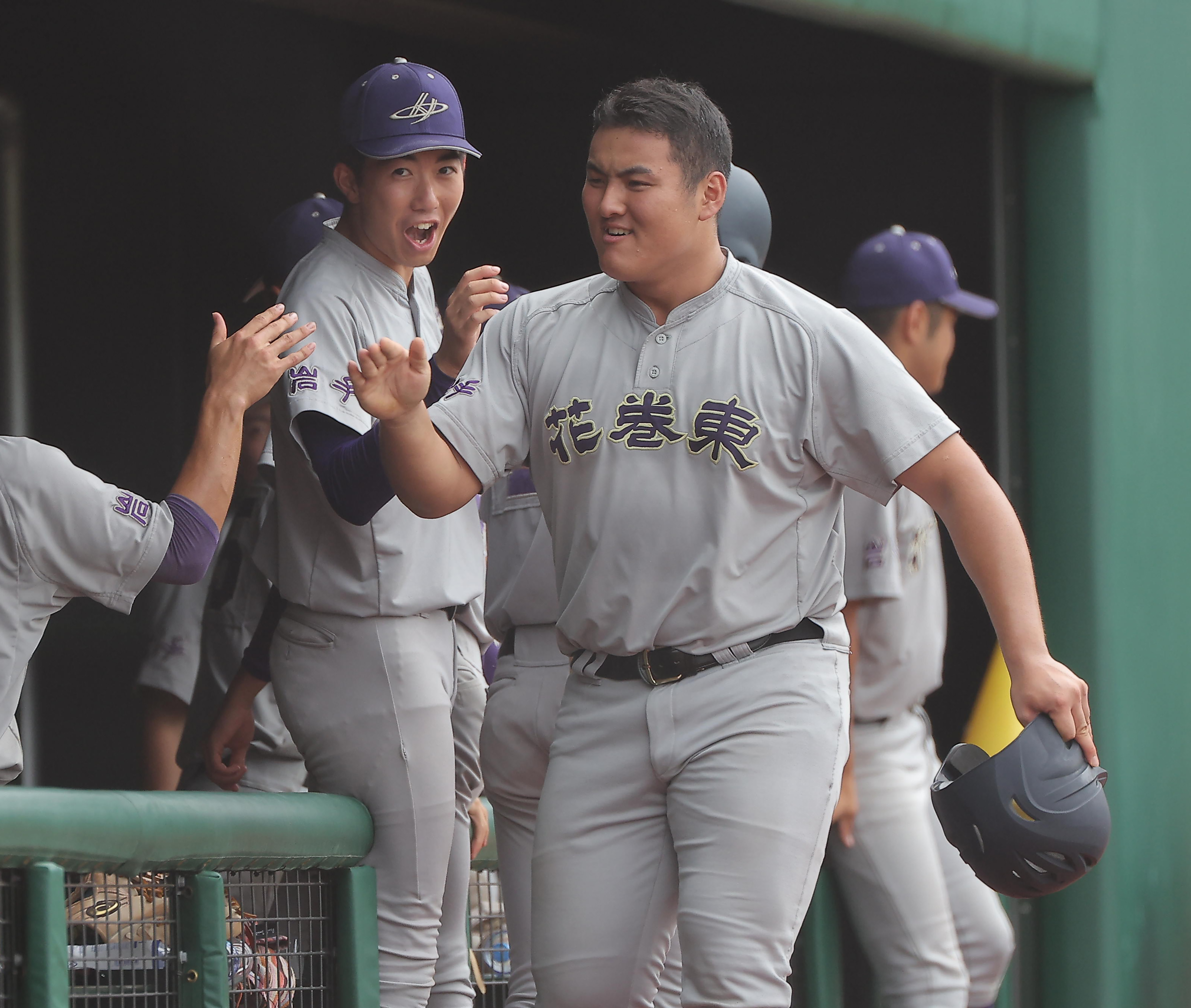 花巻東が延長十一回タイブレークで８強 佐々木麟太郎は途中出場から