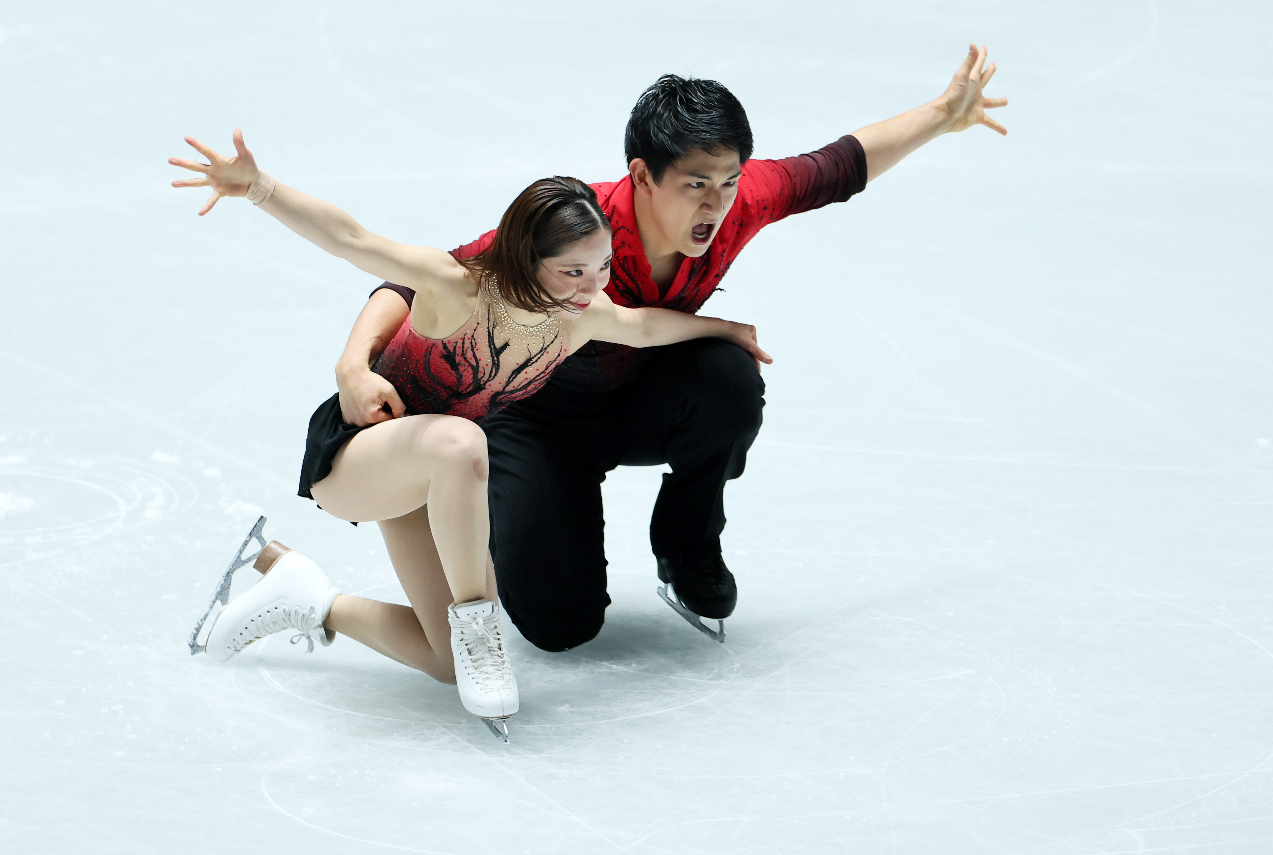 三浦璃来が練習で左肩脱臼も「挑めた」 ペアSP首位の「りくりゅう