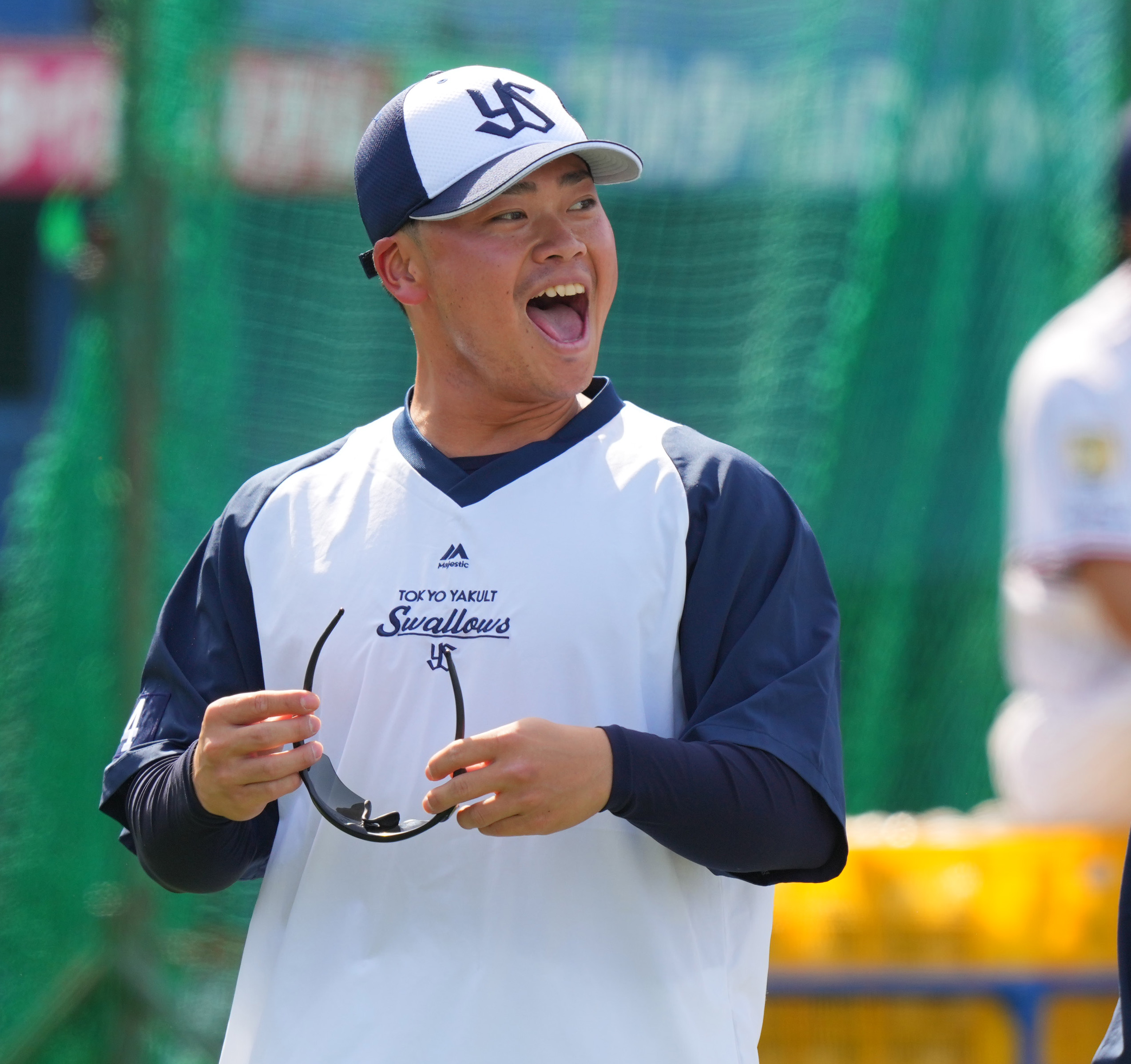 ヤクルト・丸山和郁、スーパーキャッチでチームを救う 九回に途中出場