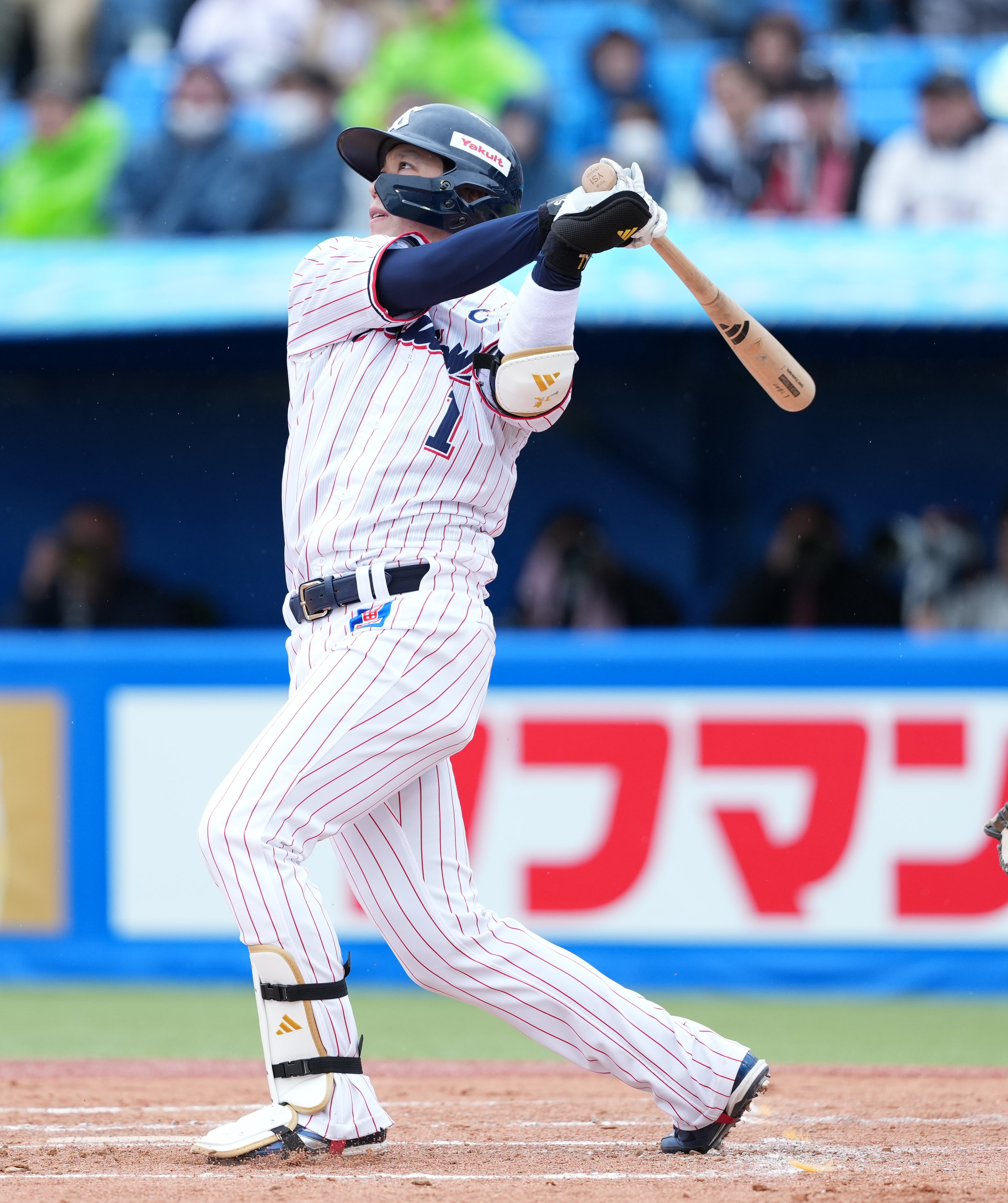 ヤクルト・山田哲人、2戦連発の2号3ラン 池山隆寛抜く神宮最多168