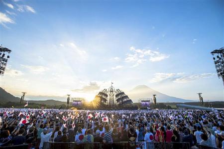 魂の４４曲！９時間半！長渕剛、富士山麓で１０万人と新伝説（1/3ページ） - サンスポ