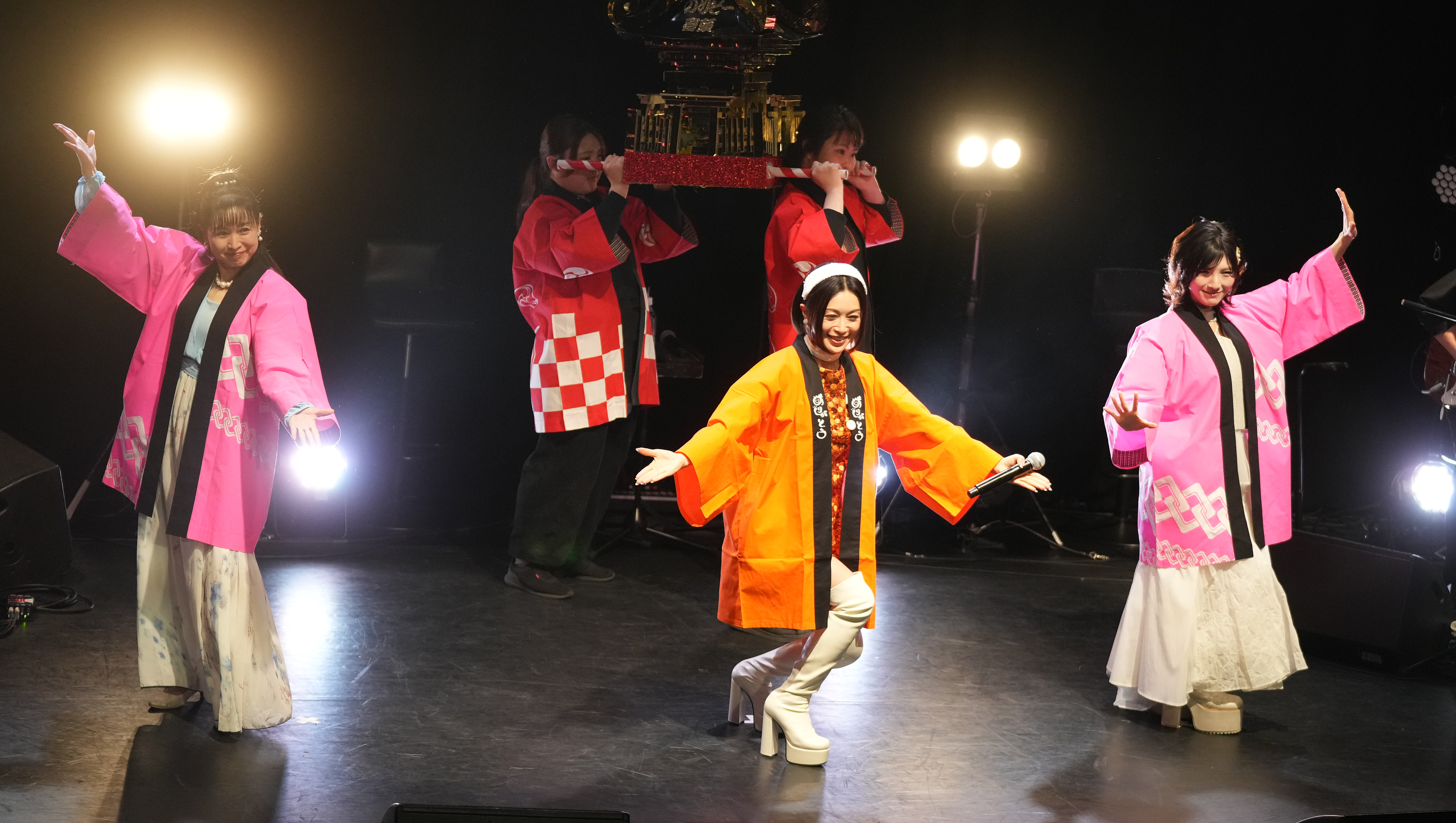 酒井法子、39周年イベント「集合してくれてマンモスうれピー」 BaBe