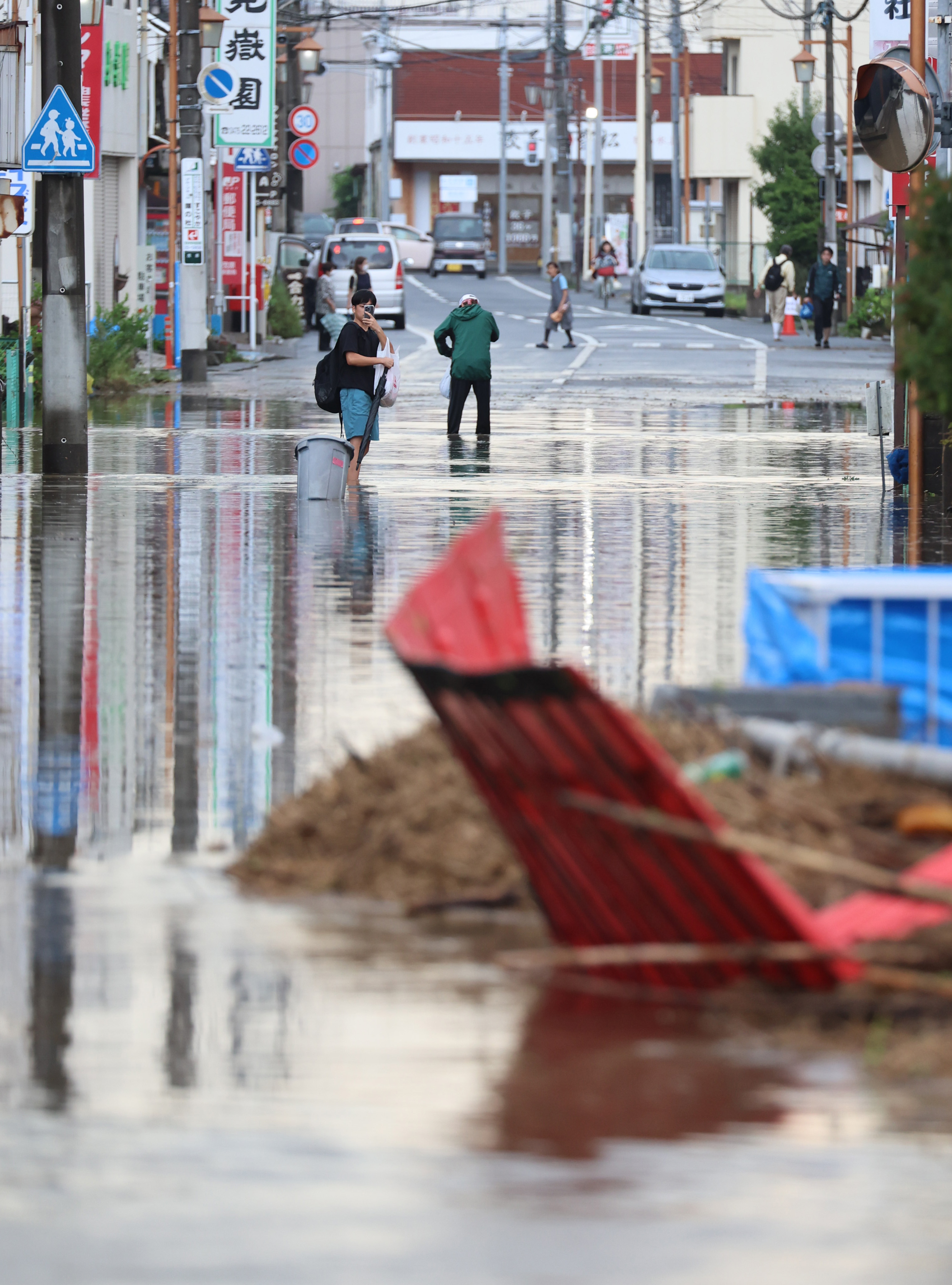 動画】【フォト&動画】台風13号で記録的大雨 千葉、浸水相次ぐ