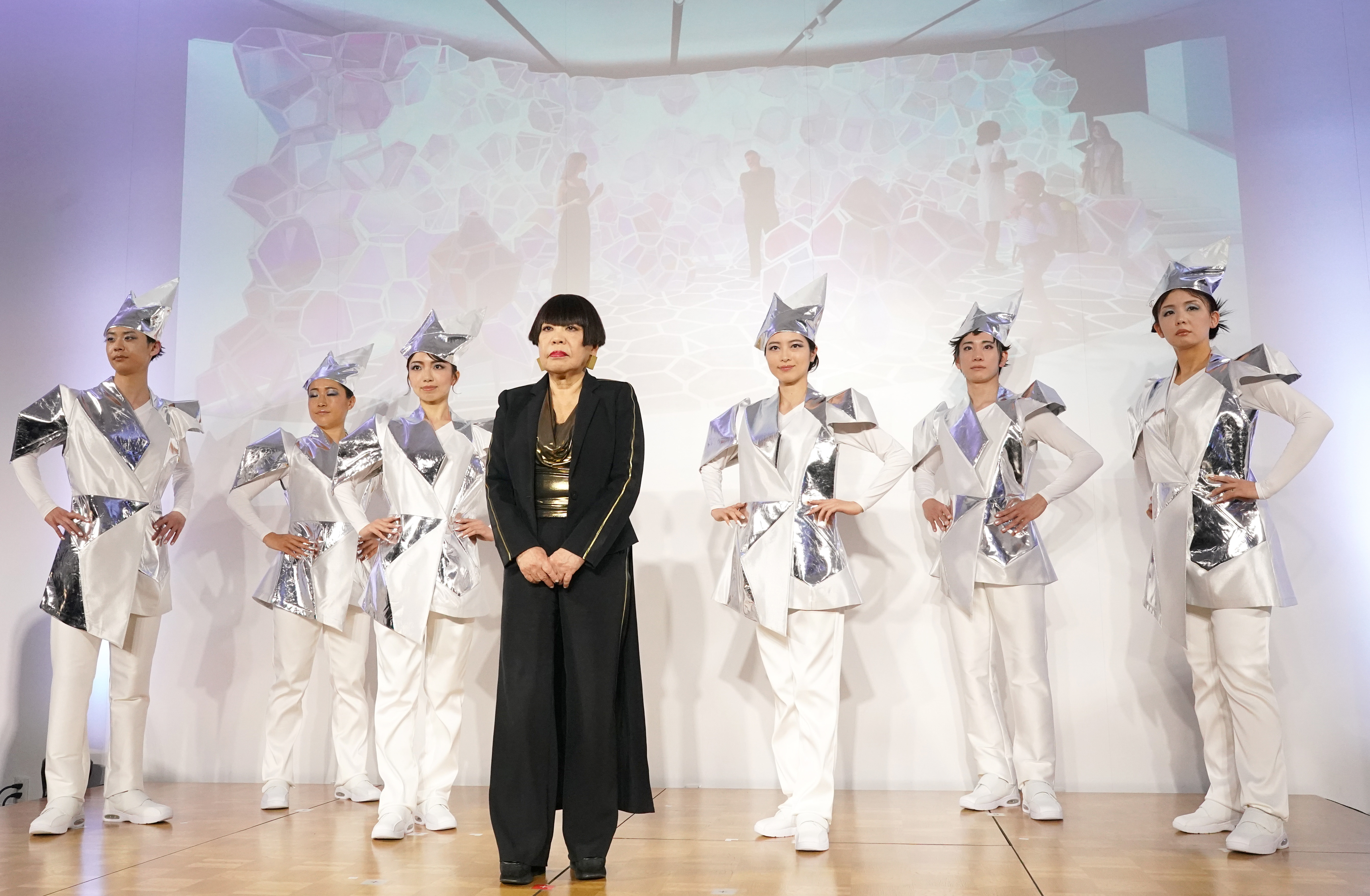 万博レガシー考える コシノジュンコ氏が和歌山県立近代美術館で15日に