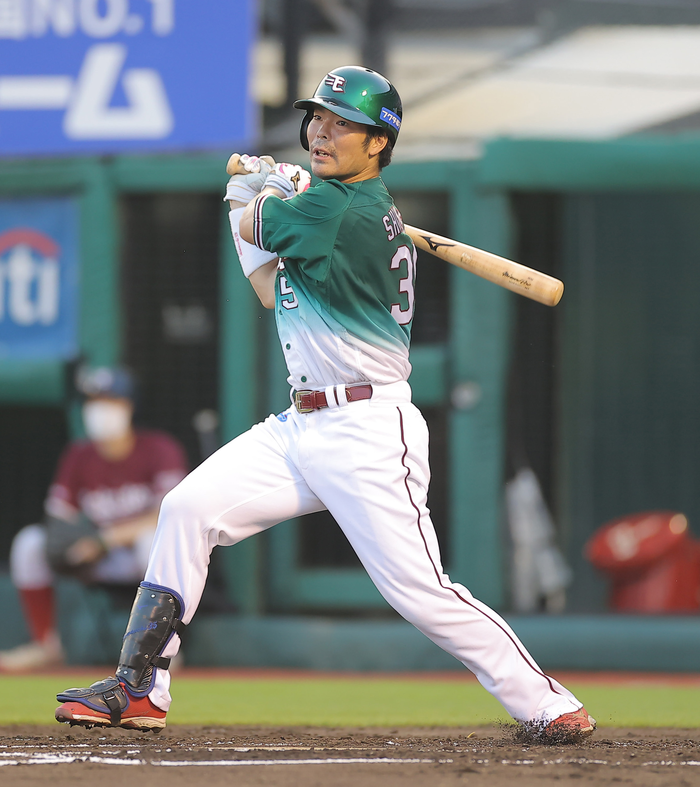 楽天・島内宏明が先制二塁打 石井監督が自主隔離で不在の試合でチーム