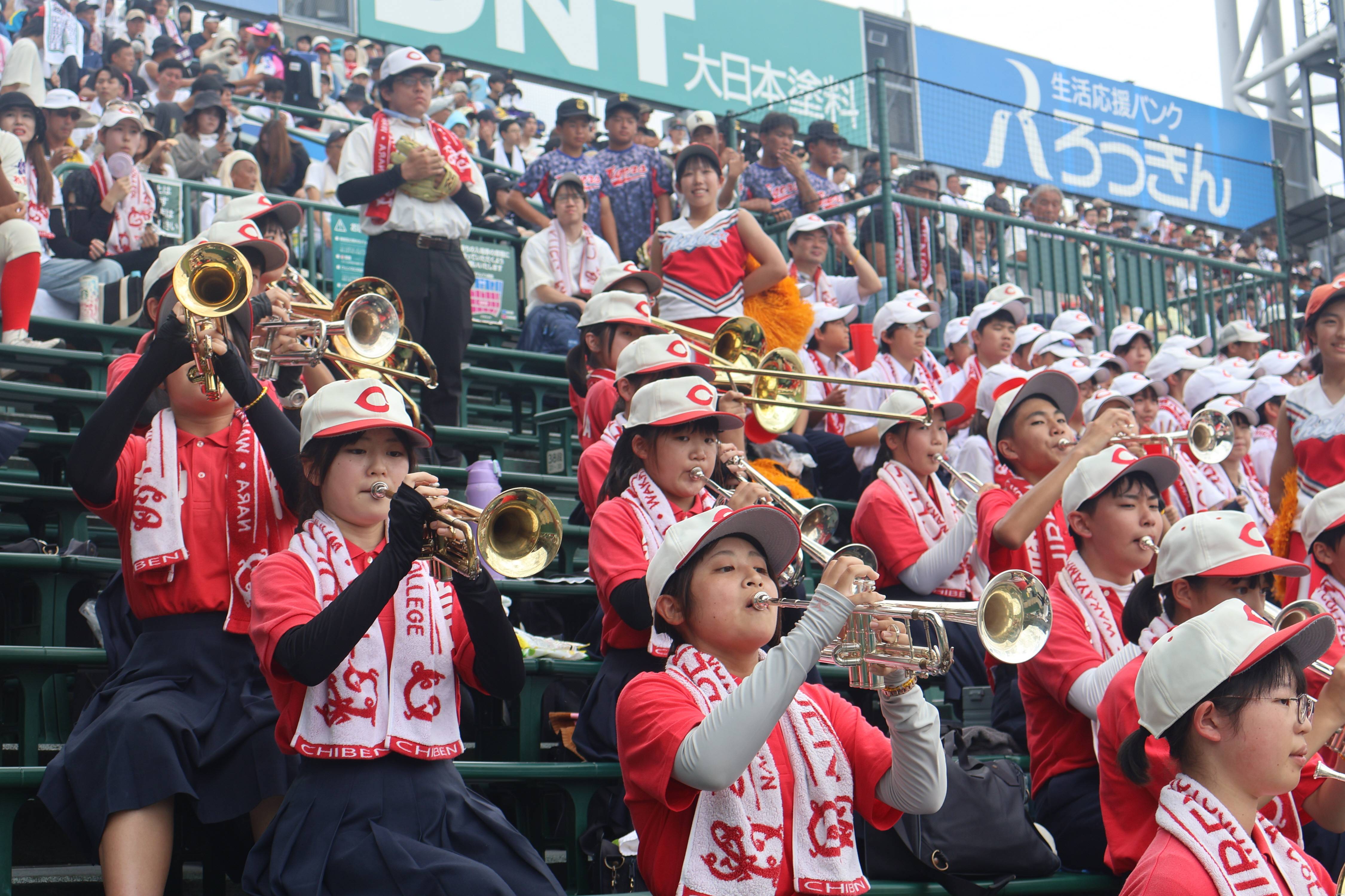 智弁和歌山スタンド、四回から「魔曲」を発動 八回に執念の同点から