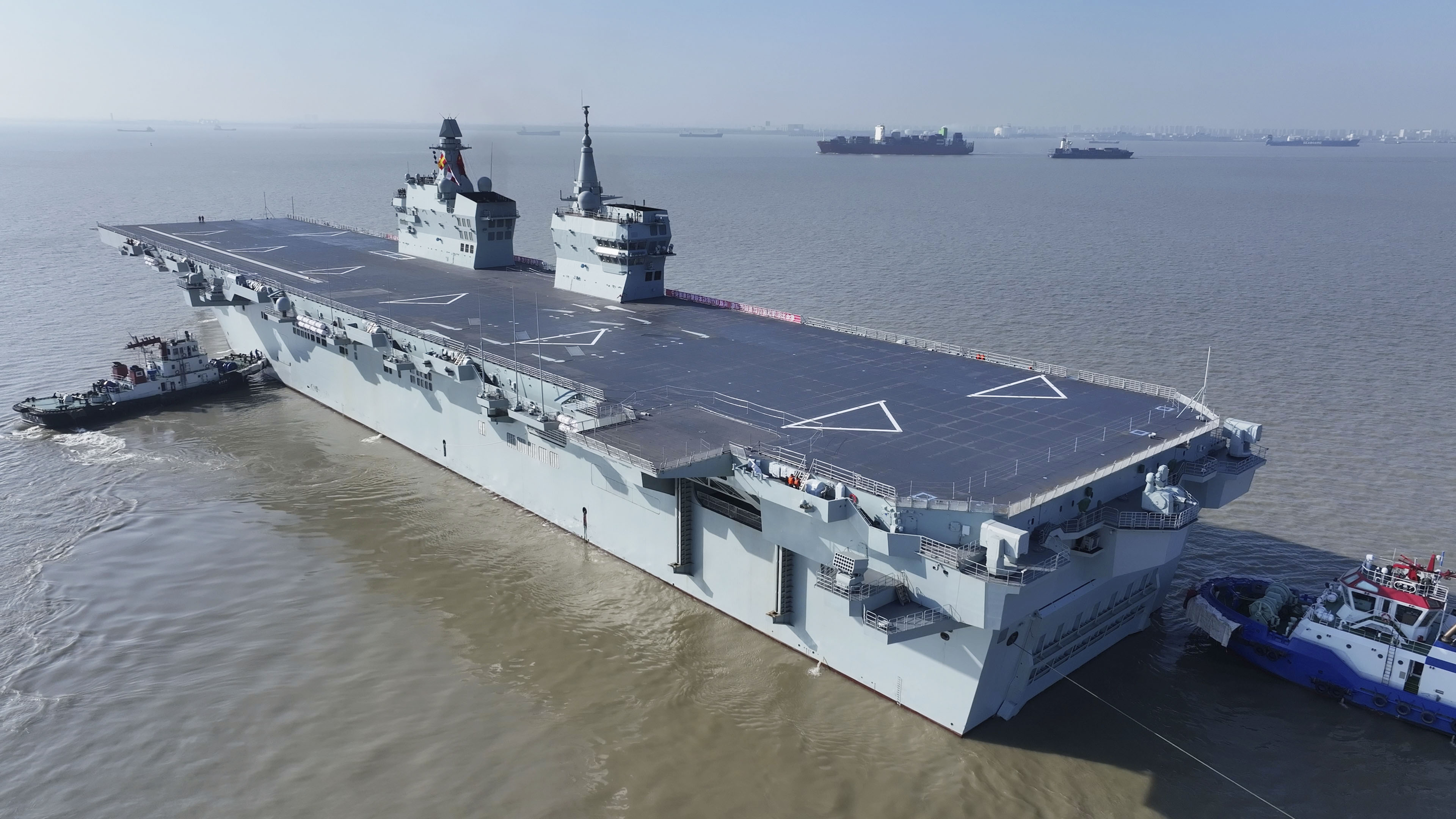 中国人民解放軍 強襲揚陸艦 安徽 33 チャレンジ 中国人民解放軍 強襲揚陸艦 安徽 33 チャレンジ 20251114-00000114