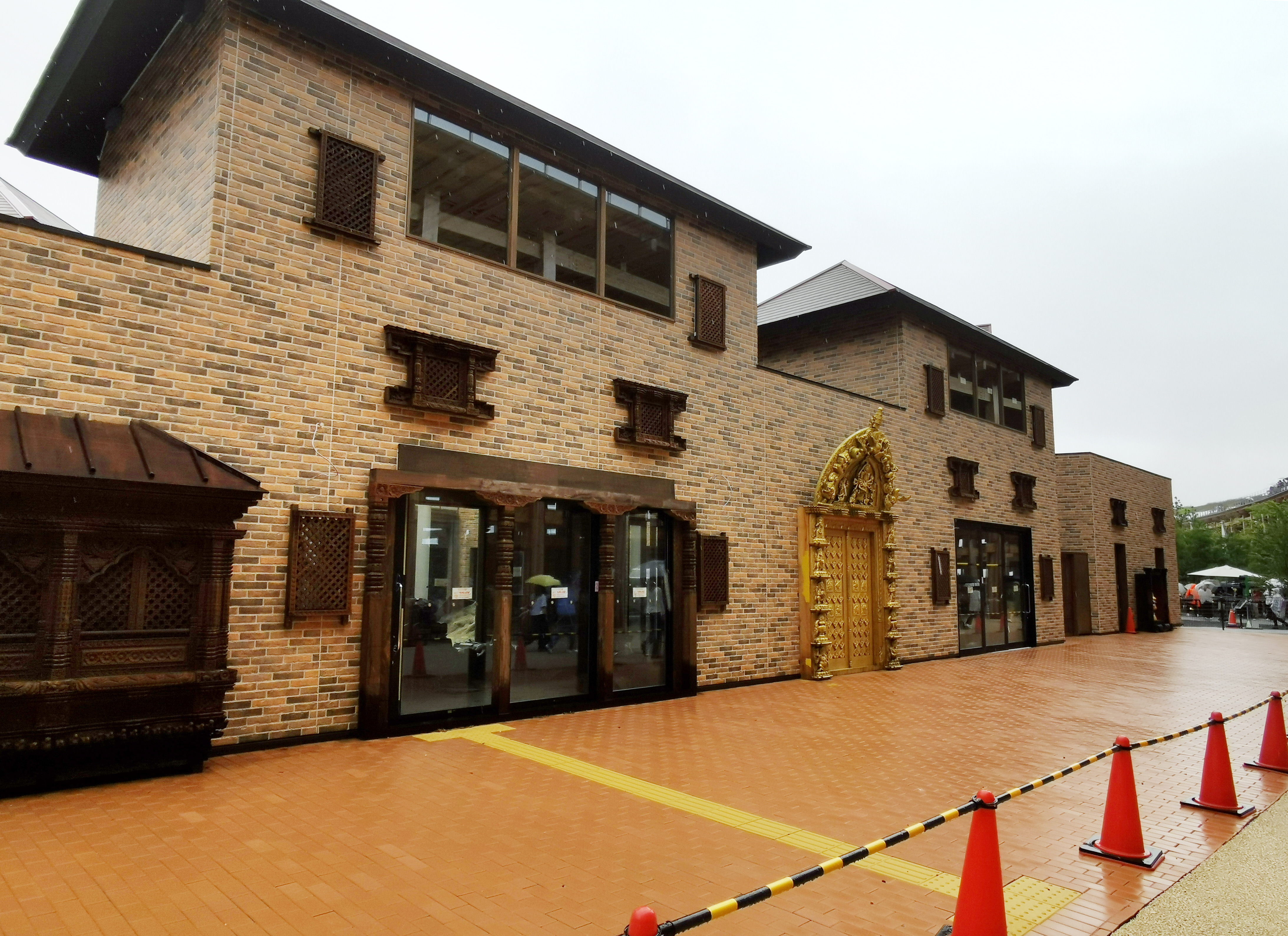 大阪 関西 万博 ネパール マワール 新品未使用 万博ネパール館が工事再開「工事費の未払い問題は解決」と協会 6