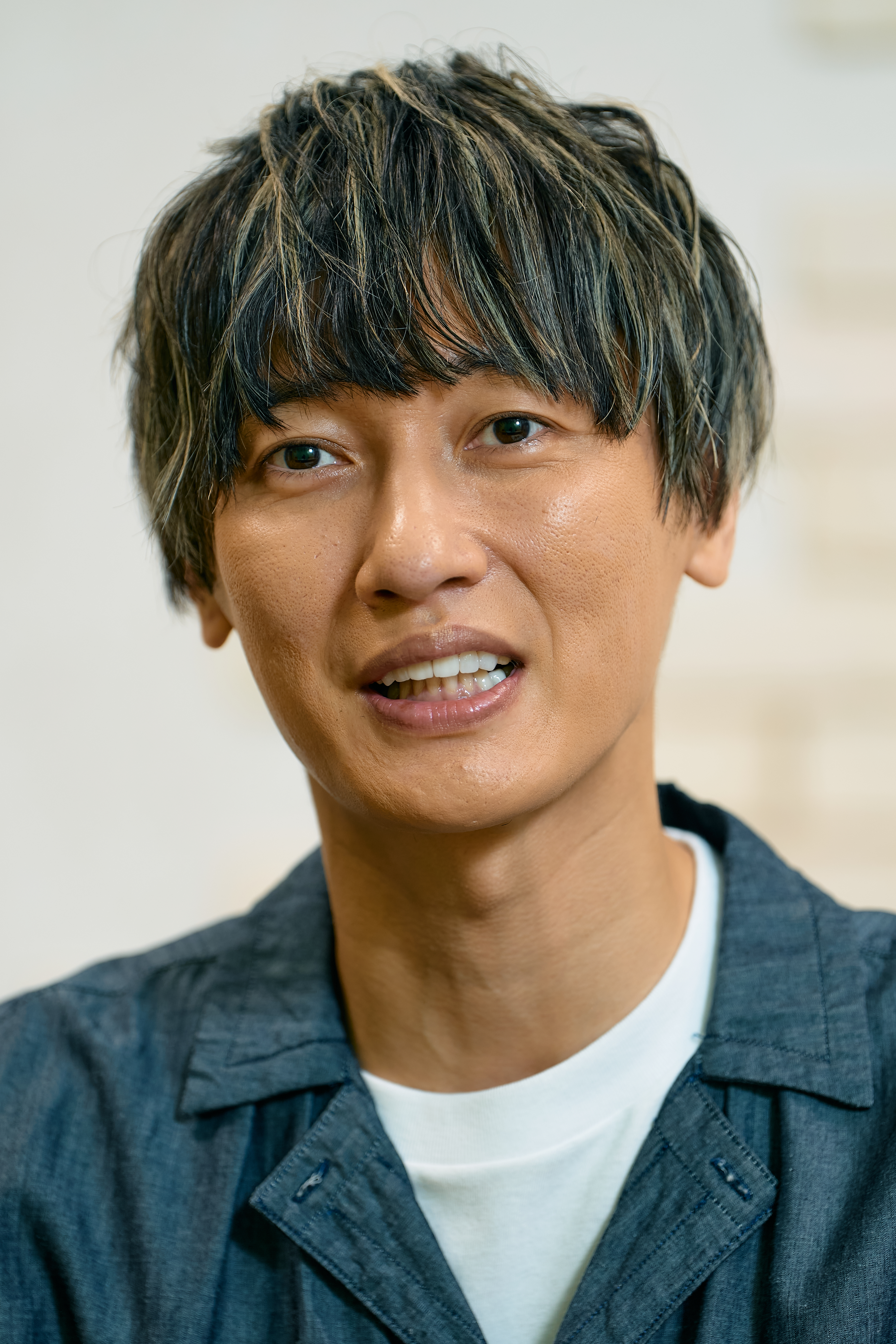 元AKB48の横山由依と純烈・後上翔太〝アイドルカップル〟が