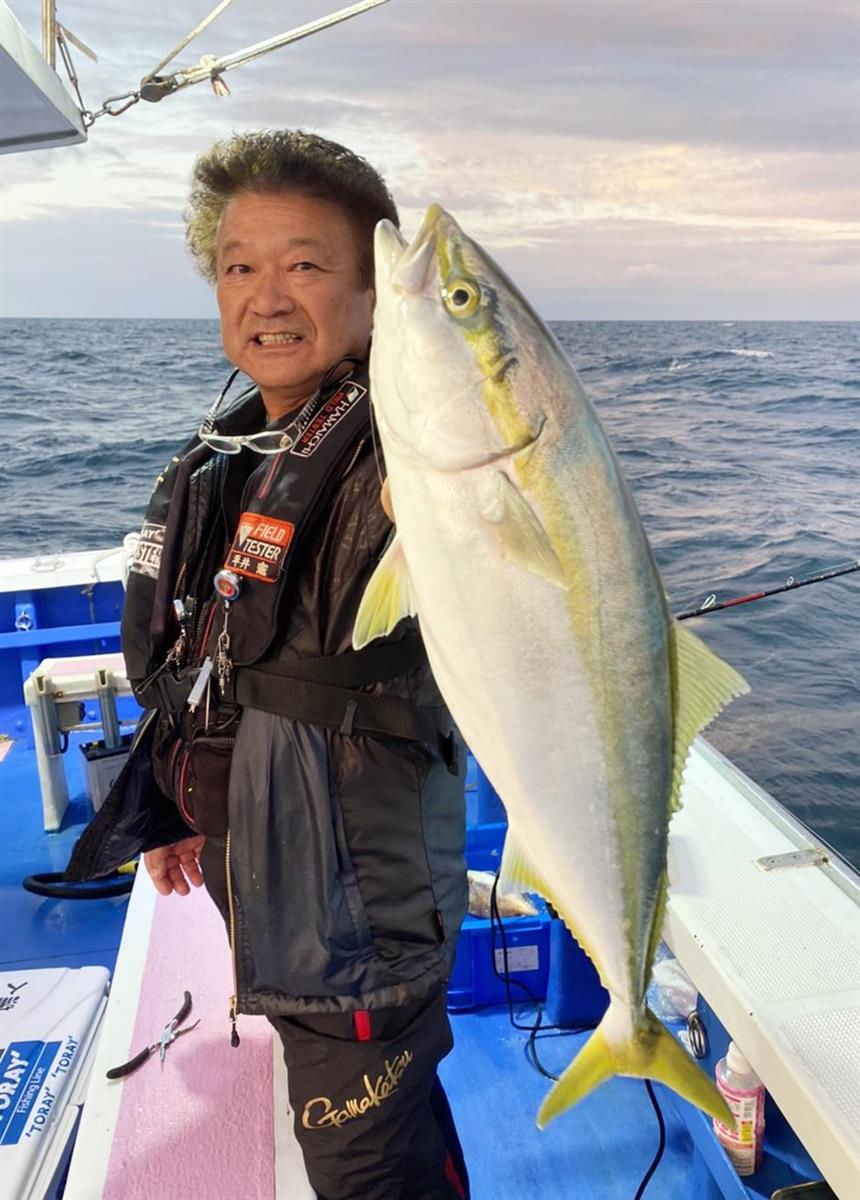 晩秋の朝陽昇りマダイ上がる 平井憲氏テンビン釣り 完全フカセ釣りセレクト 関西フィッシング 1 3ページ サンスポ